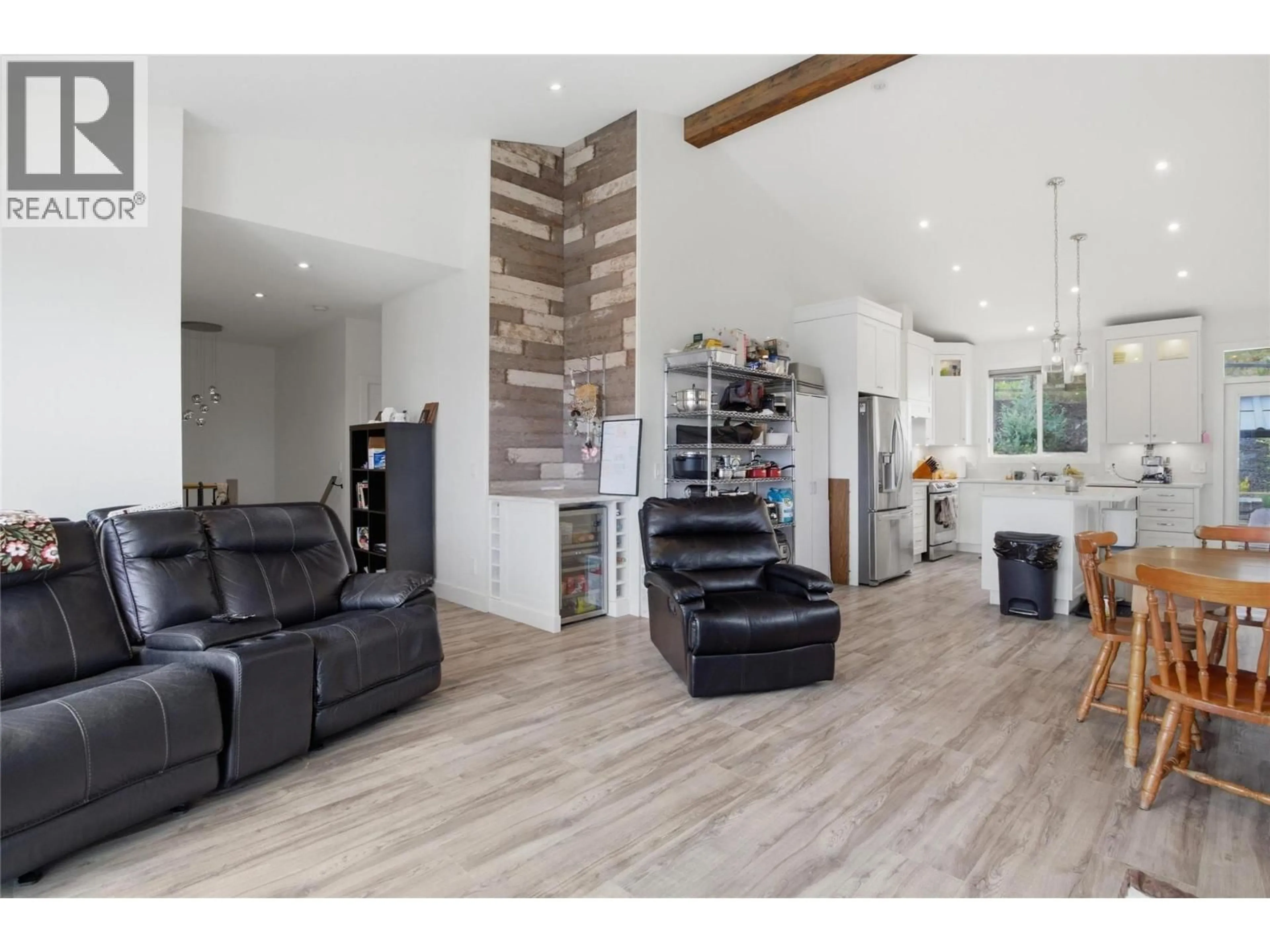 Unknown for 1568 EMERALD DRIVE, Kamloops British Columbia V2E0C4