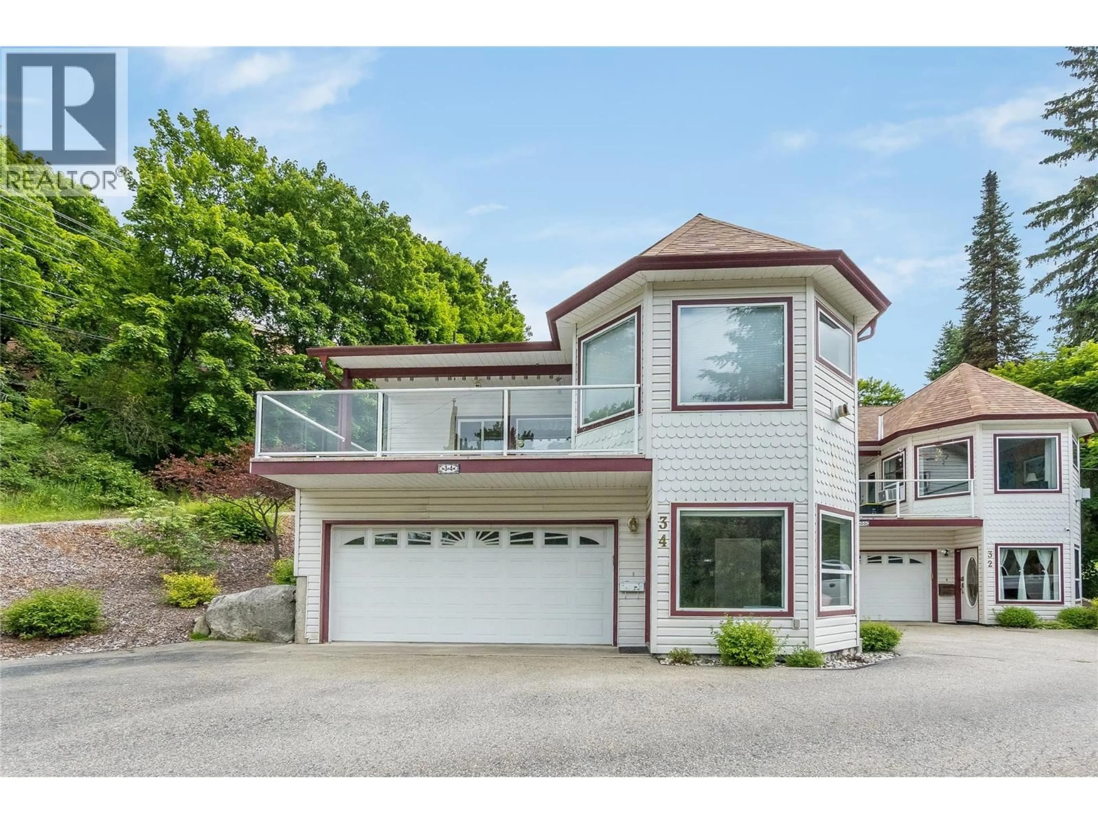 Home with vinyl exterior material, unknown for 34 VIEW STREET, Nelson British Columbia V1L2V2