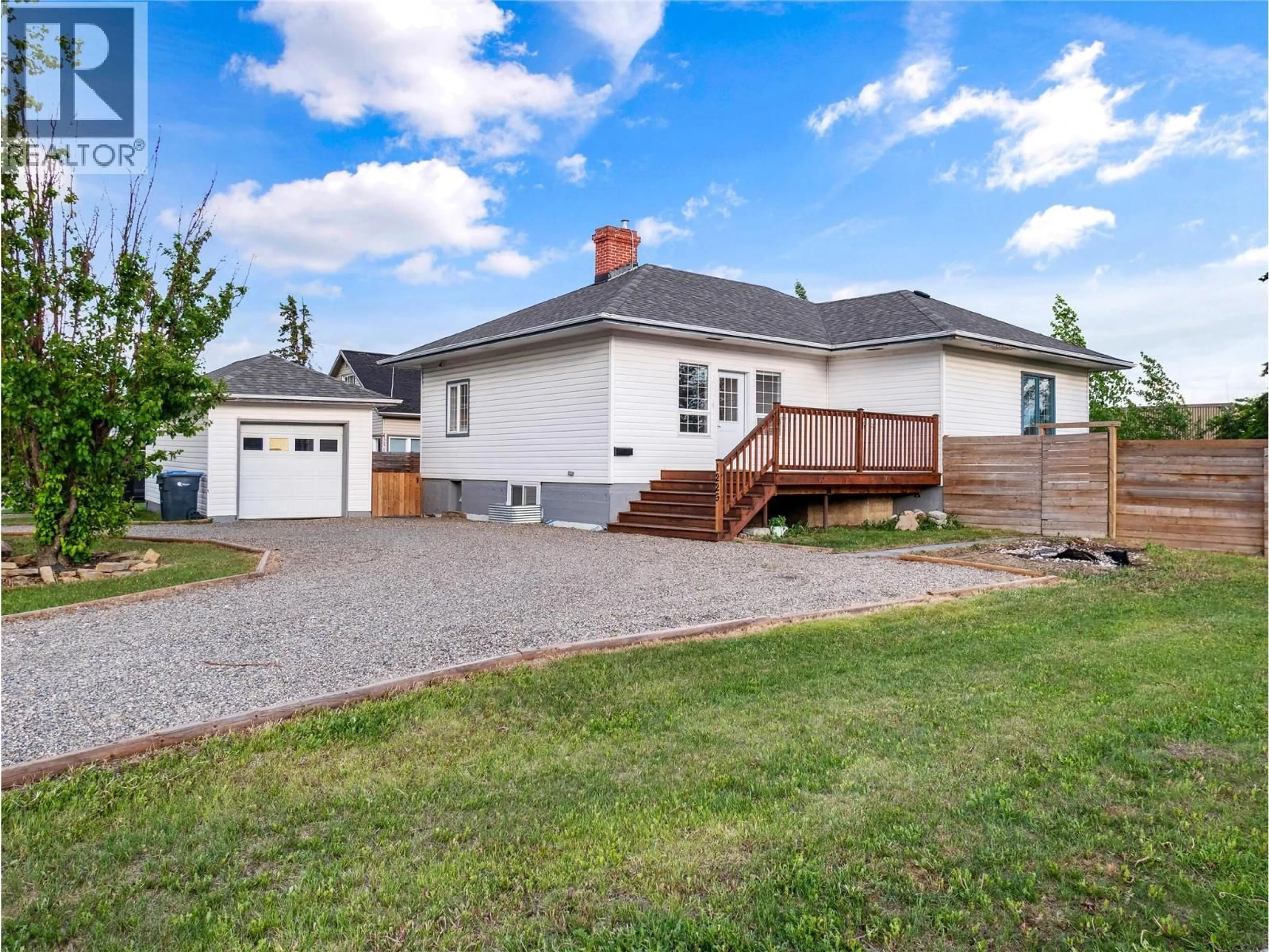 Unknown for 1229 105 AVENUE, Dawson Creek British Columbia V1G2L8