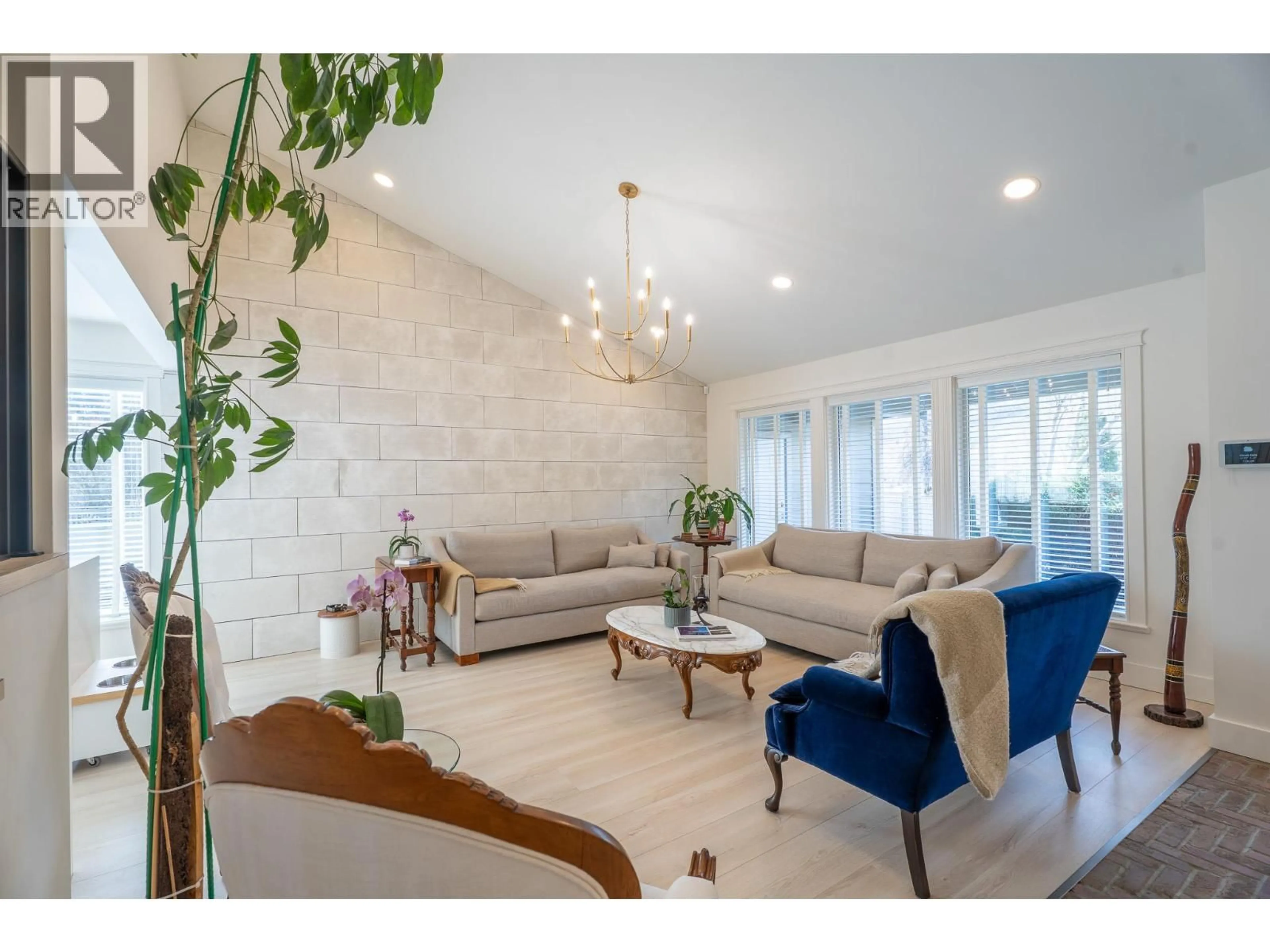 Living room with furniture, ceramic/tile floor for 603 PORTERFIELD ROAD, Kamloops British Columbia V2B6M5