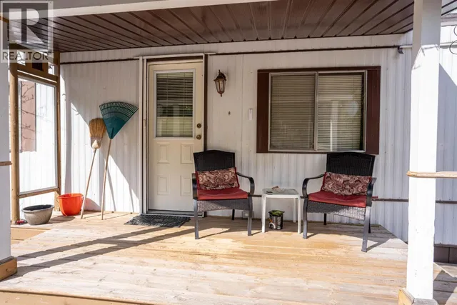 1 - 3284 QUEENS AVENUE, Moyie 5