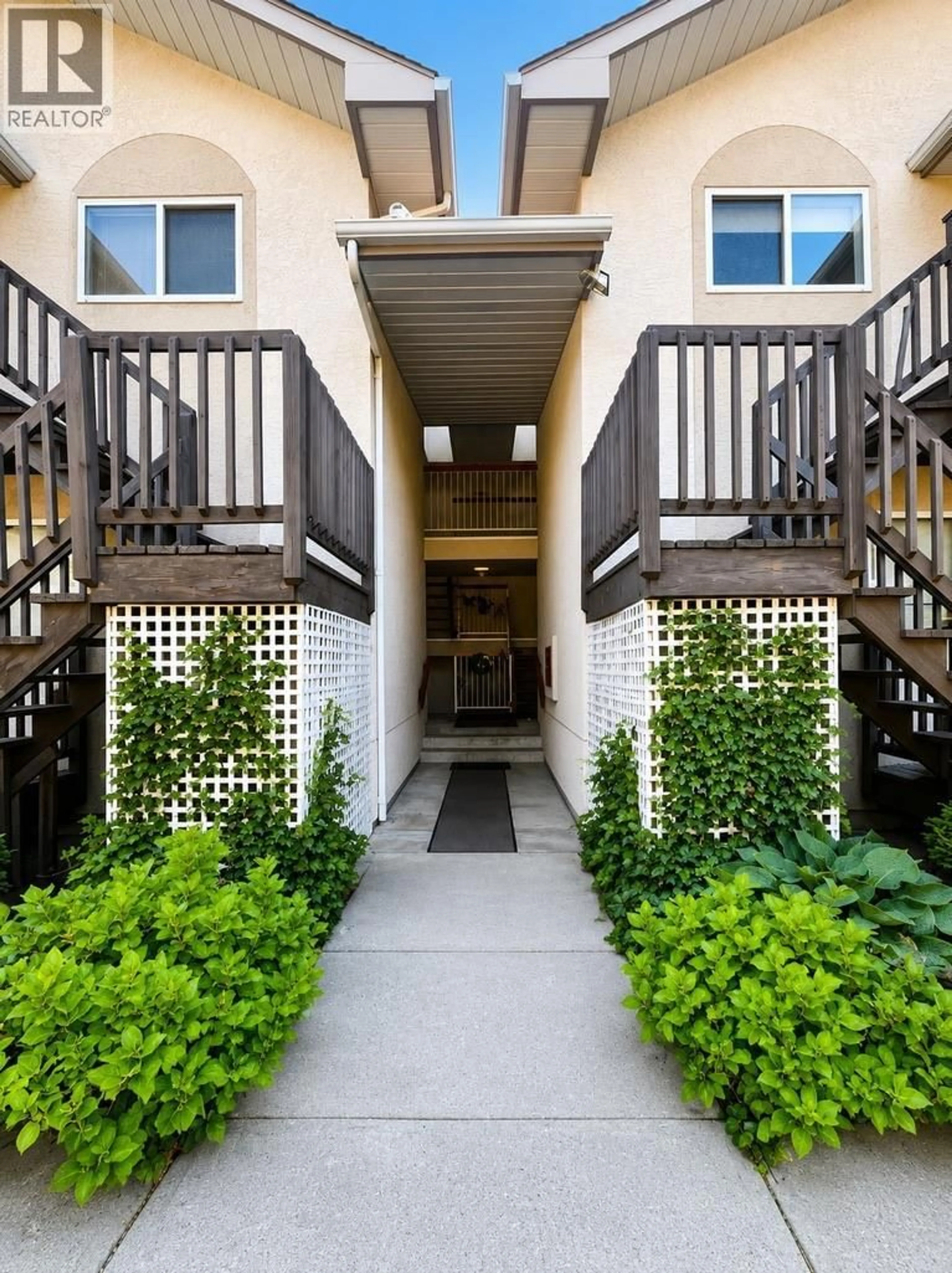 Unknown for 6 - 10TH AVENUE, Castlegar British Columbia V1N1K6