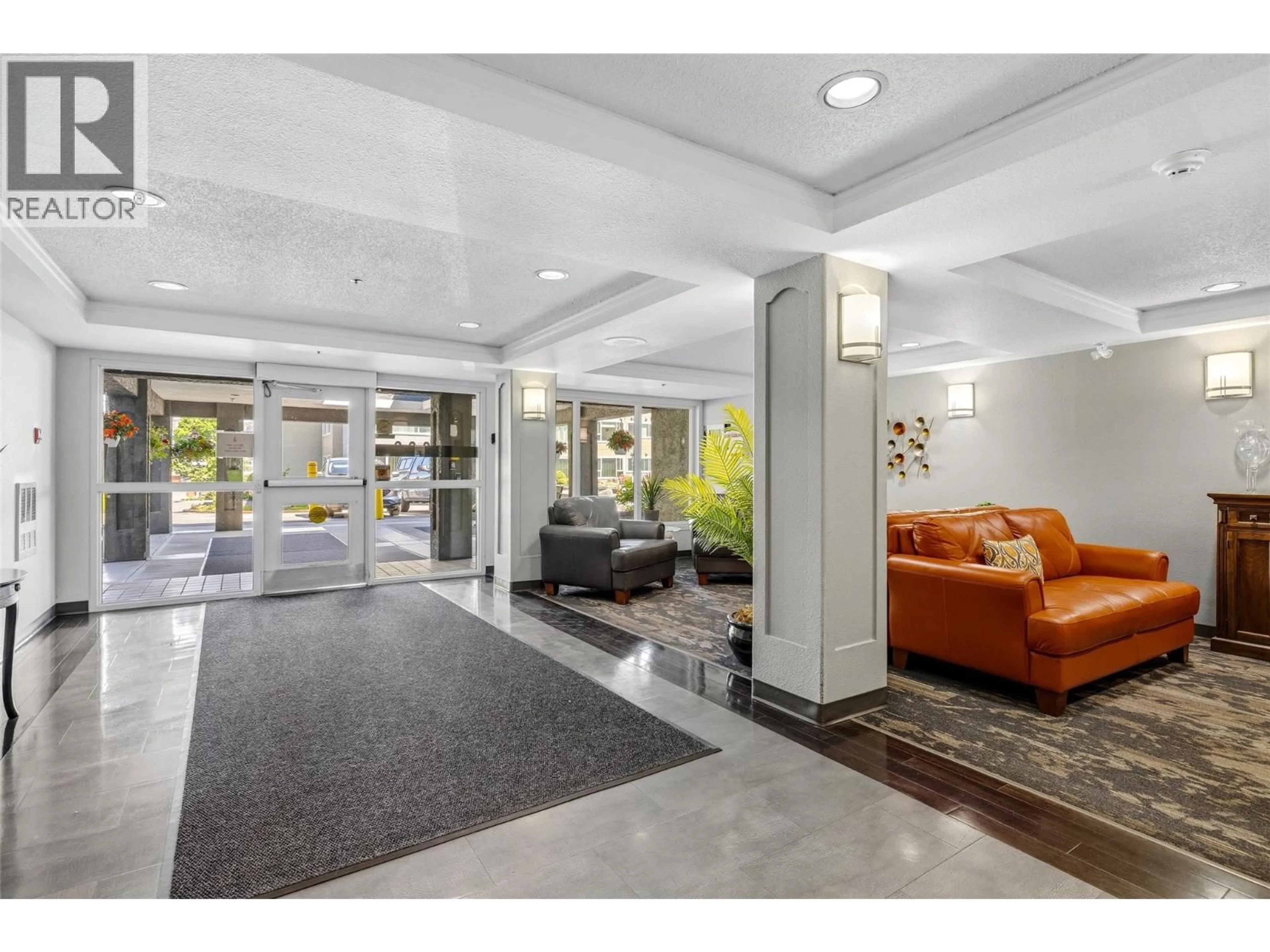 Lobby for 165 - 1045 SUTHERLAND AVENUE, Kelowna British Columbia V1Y5Y1