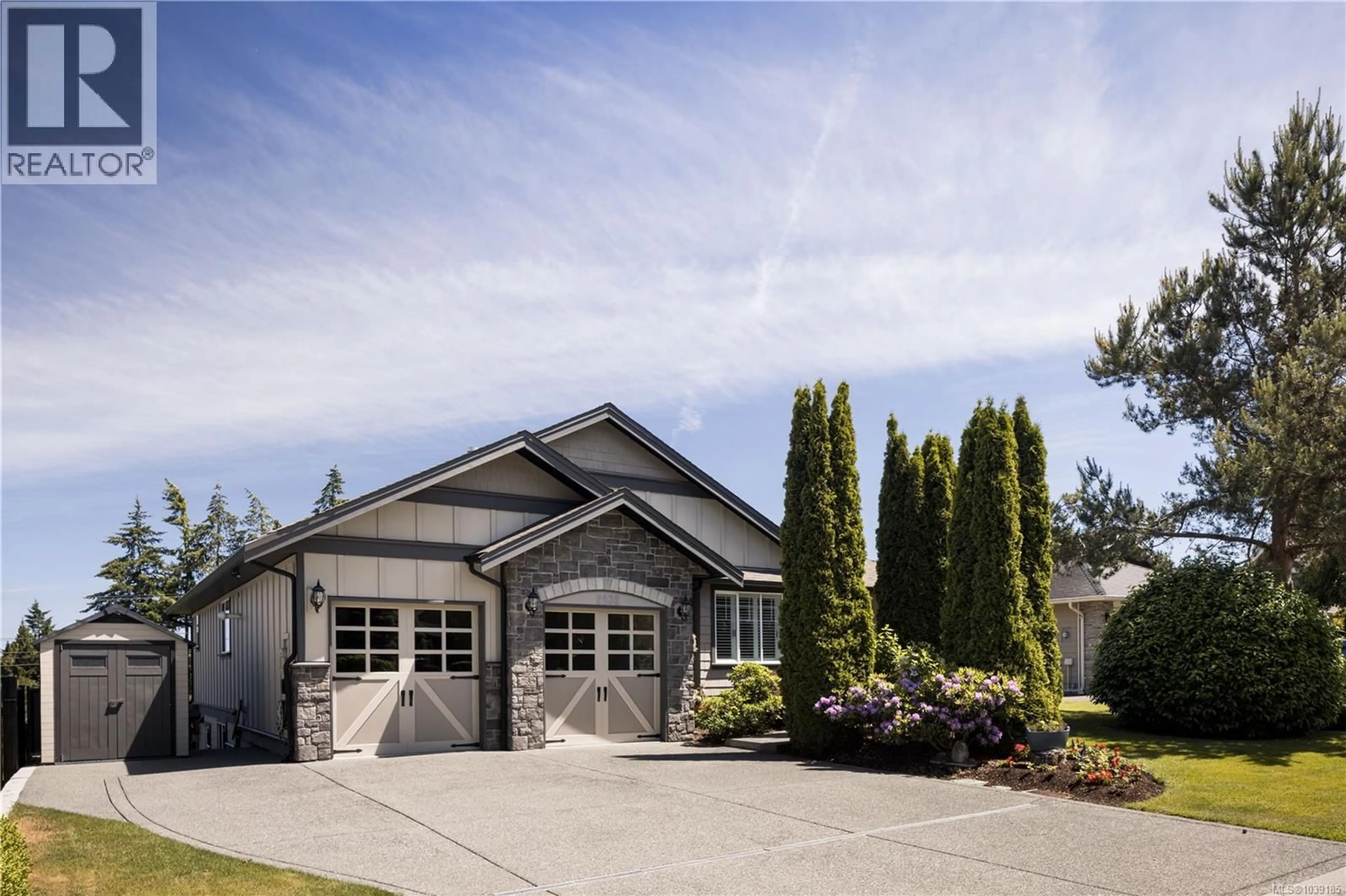 Home with vinyl exterior material, street for 2532 TWIN VIEW PLACE, Central Saanich British Columbia V8Z6Z1
