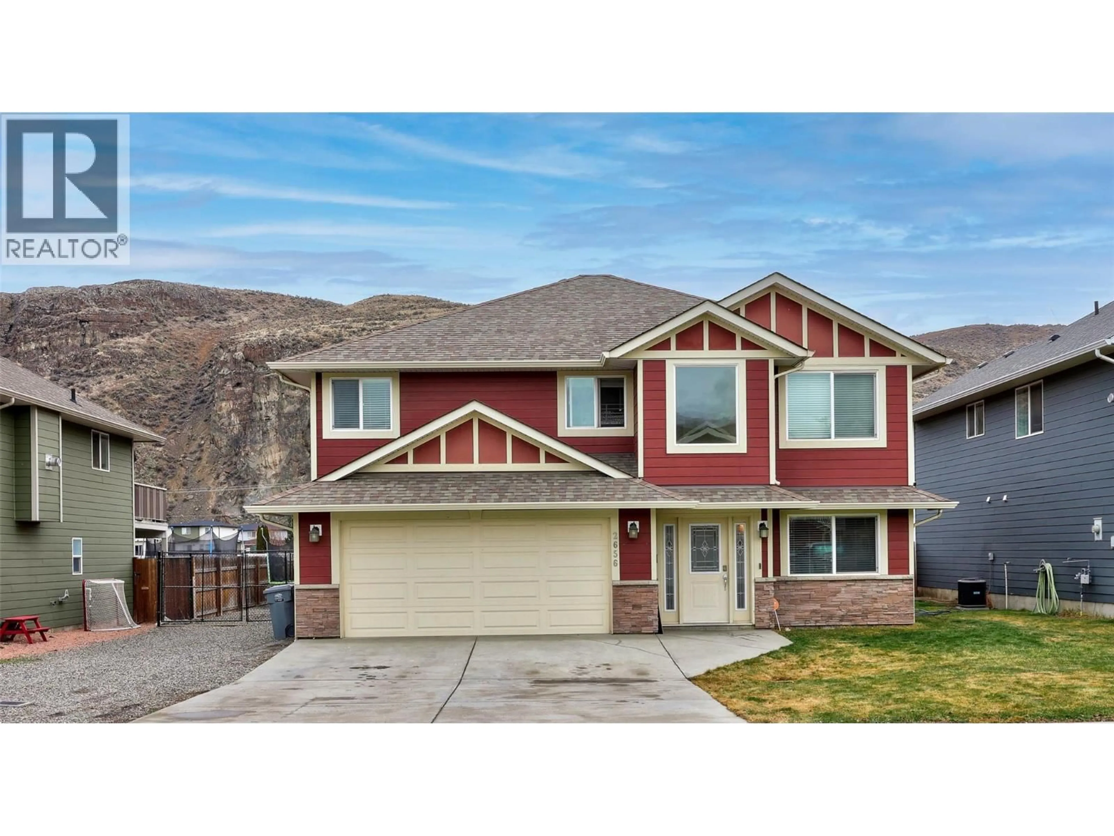 Home with vinyl exterior material, street for 2656 BRIARWOOD AVENUE, Kamloops British Columbia V2B0E2