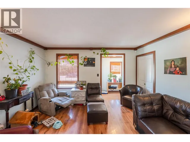 759 GOVERNMENT STREET, Penticton 3