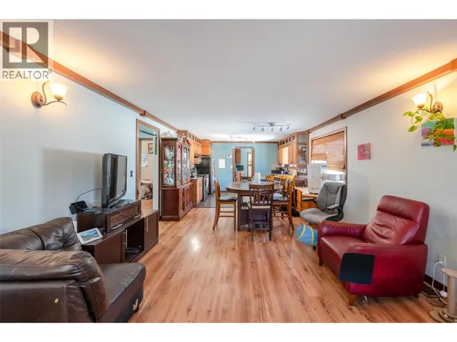 759 GOVERNMENT STREET, Penticton 5
