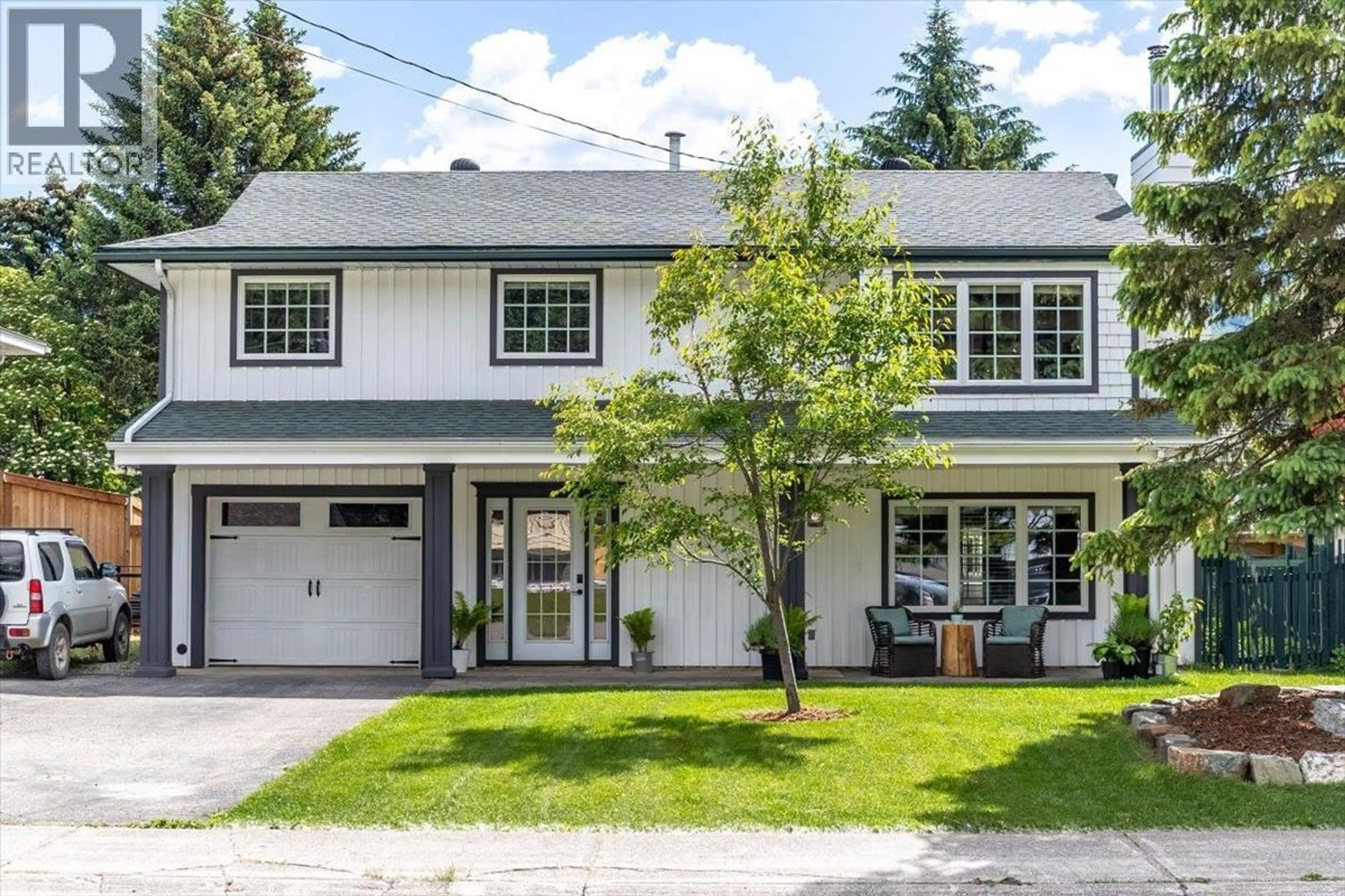 Home with vinyl exterior material, street for 47 MT PROCTOR AVENUE, Fernie British Columbia v0b1m3