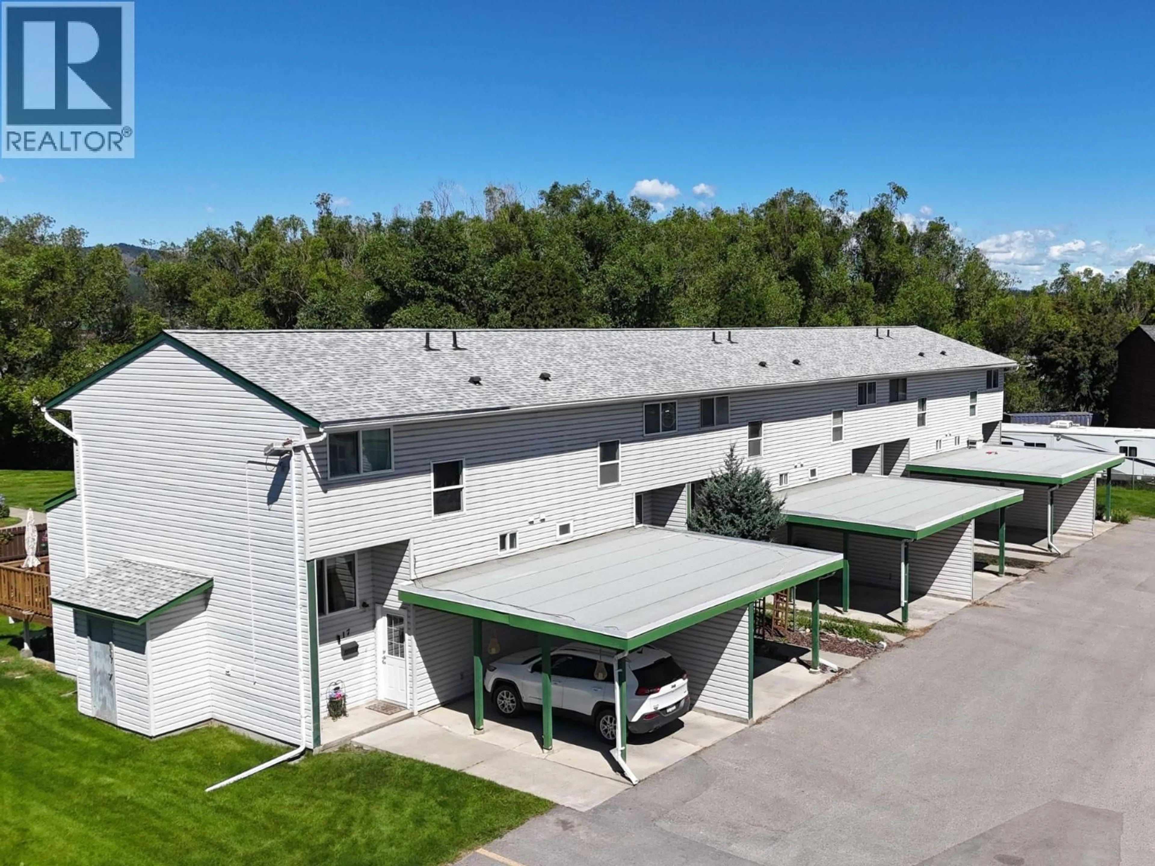 A pic from outside/outdoor area/front of a property/back of a property/a pic from drone, building for 23 - 1800 2ND STREET NORTH, Cranbrook British Columbia V1C5A2