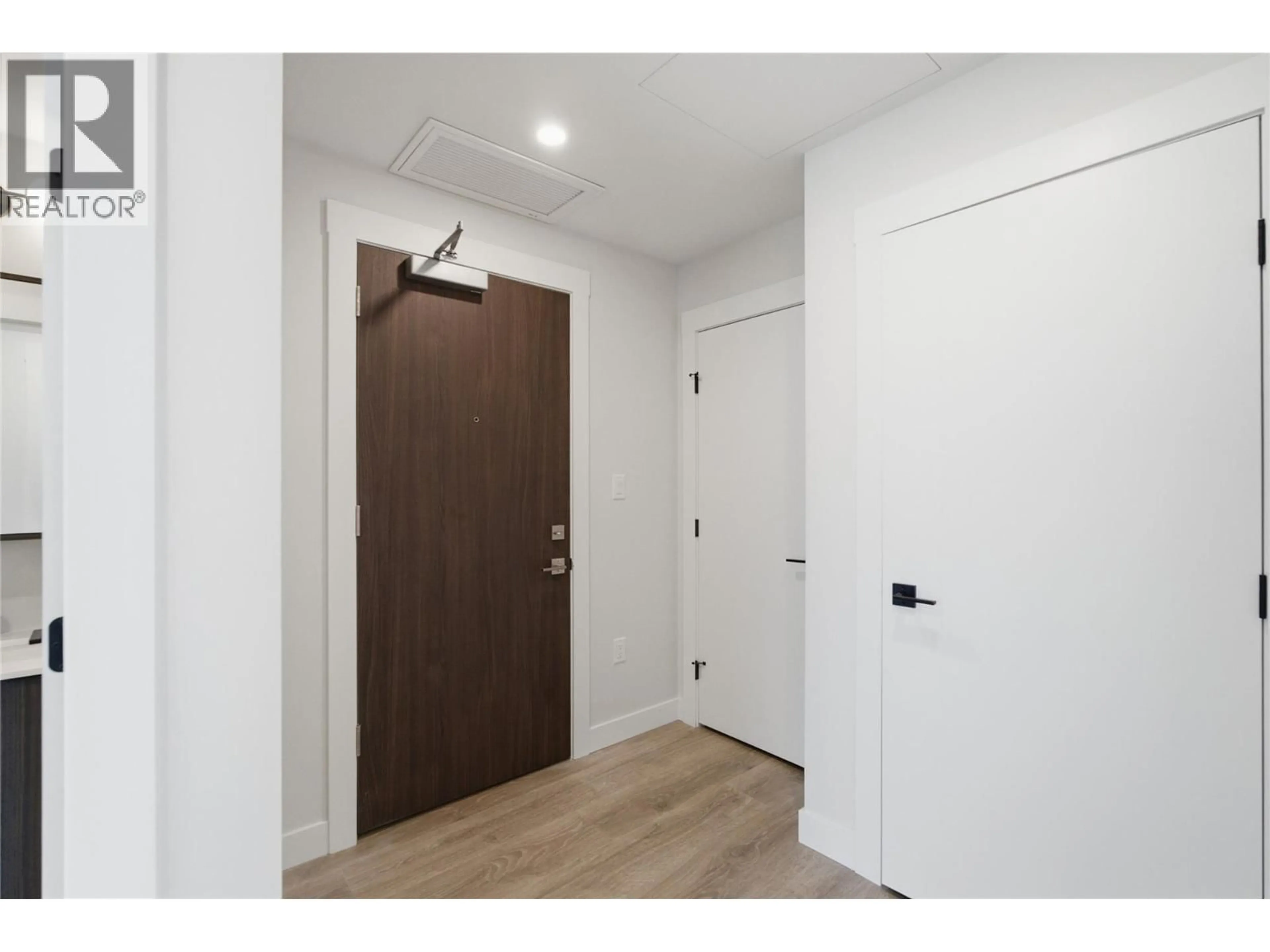 Indoor entryway for 904 - 460 NICOLA STREET, Kamloops British Columbia V2C0N2