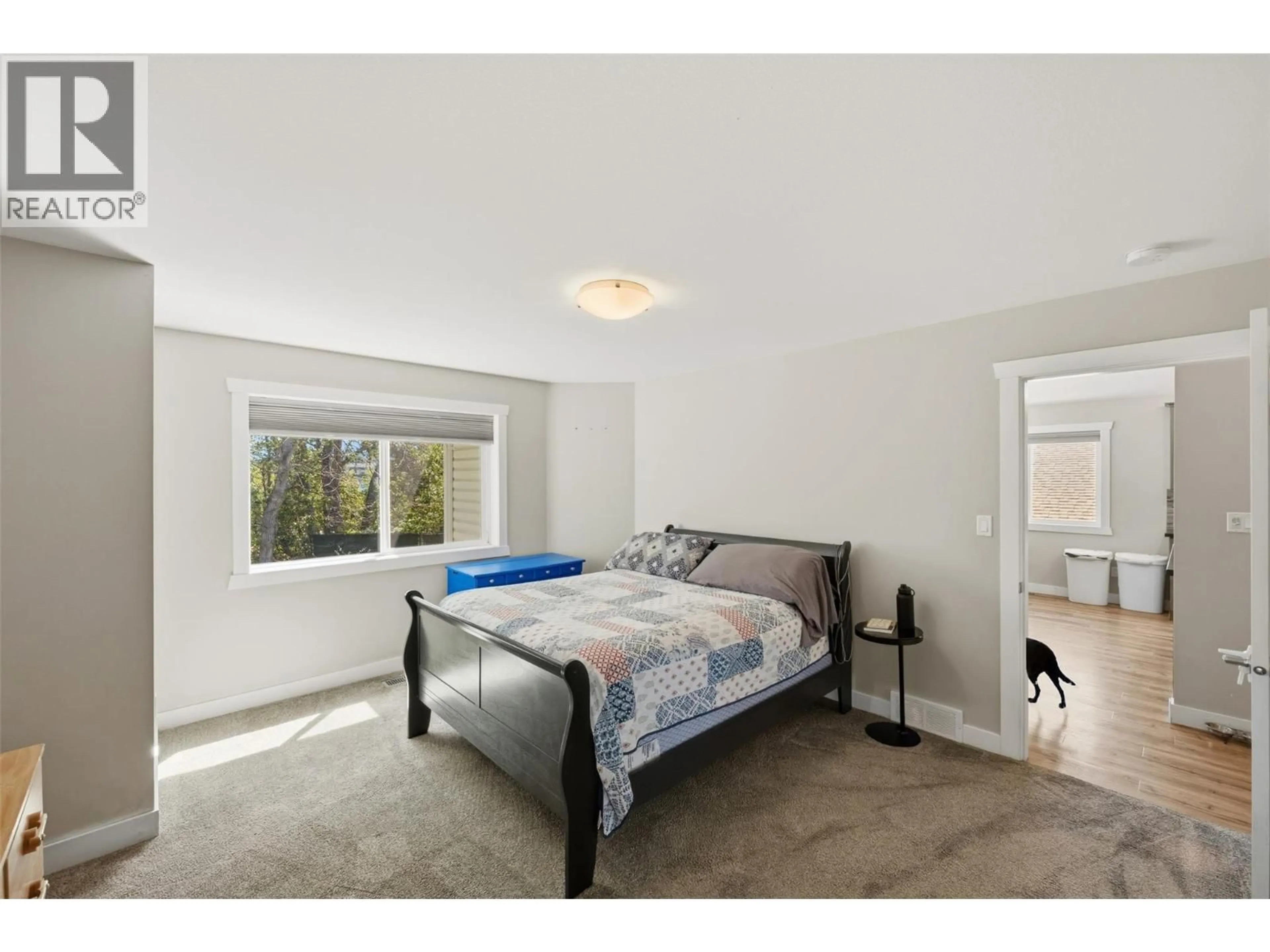 Bedroom with bed, unknown for 28 HUTH AVENUE, Penticton British Columbia V2A7S8