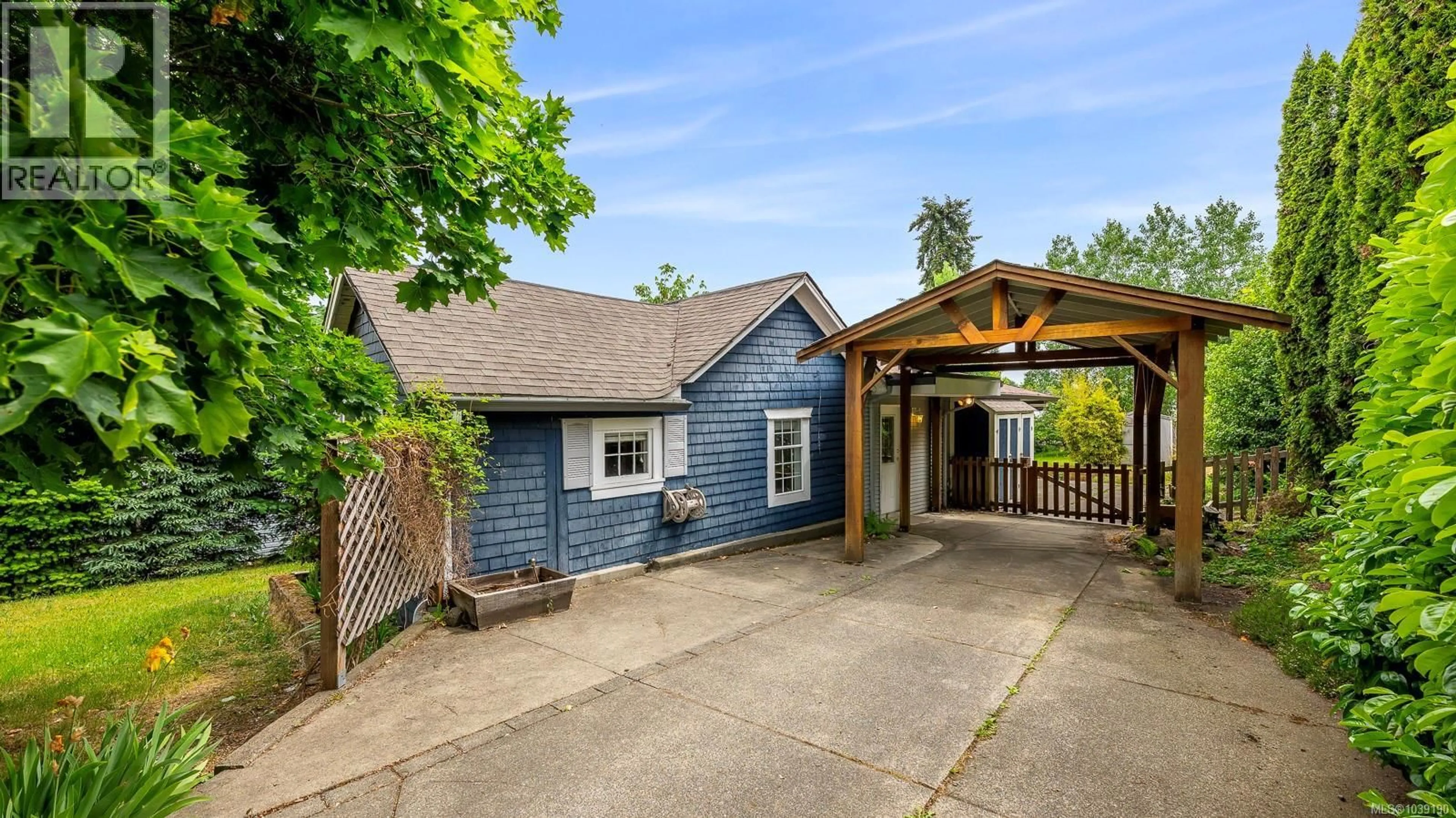 Unknown for 3351 CRESCENT STREET, Cumberland British Columbia V0R1S0