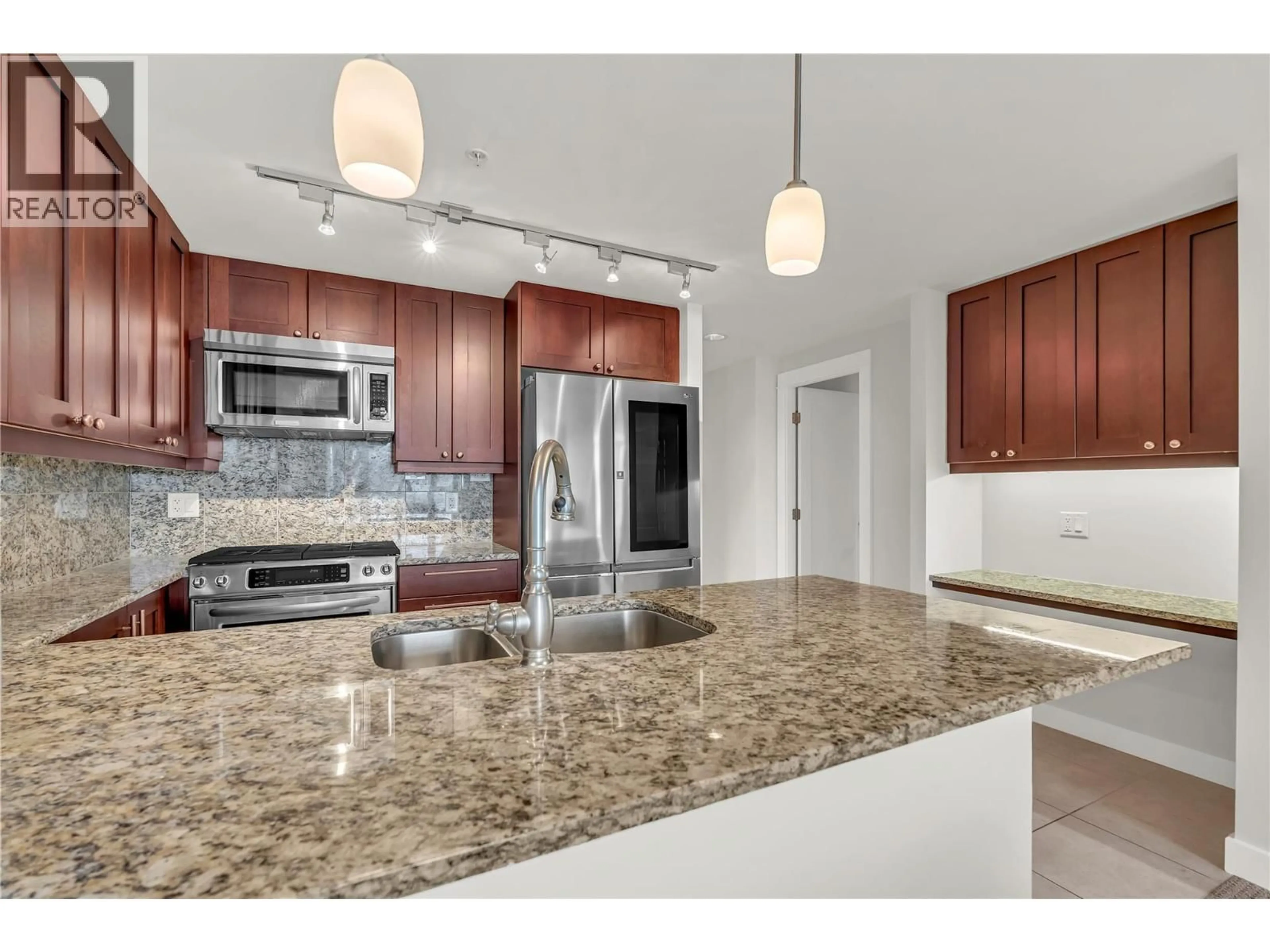 Open concept kitchen, unknown for 304 - 75 MARTIN STREET, Penticton British Columbia V2A9C8
