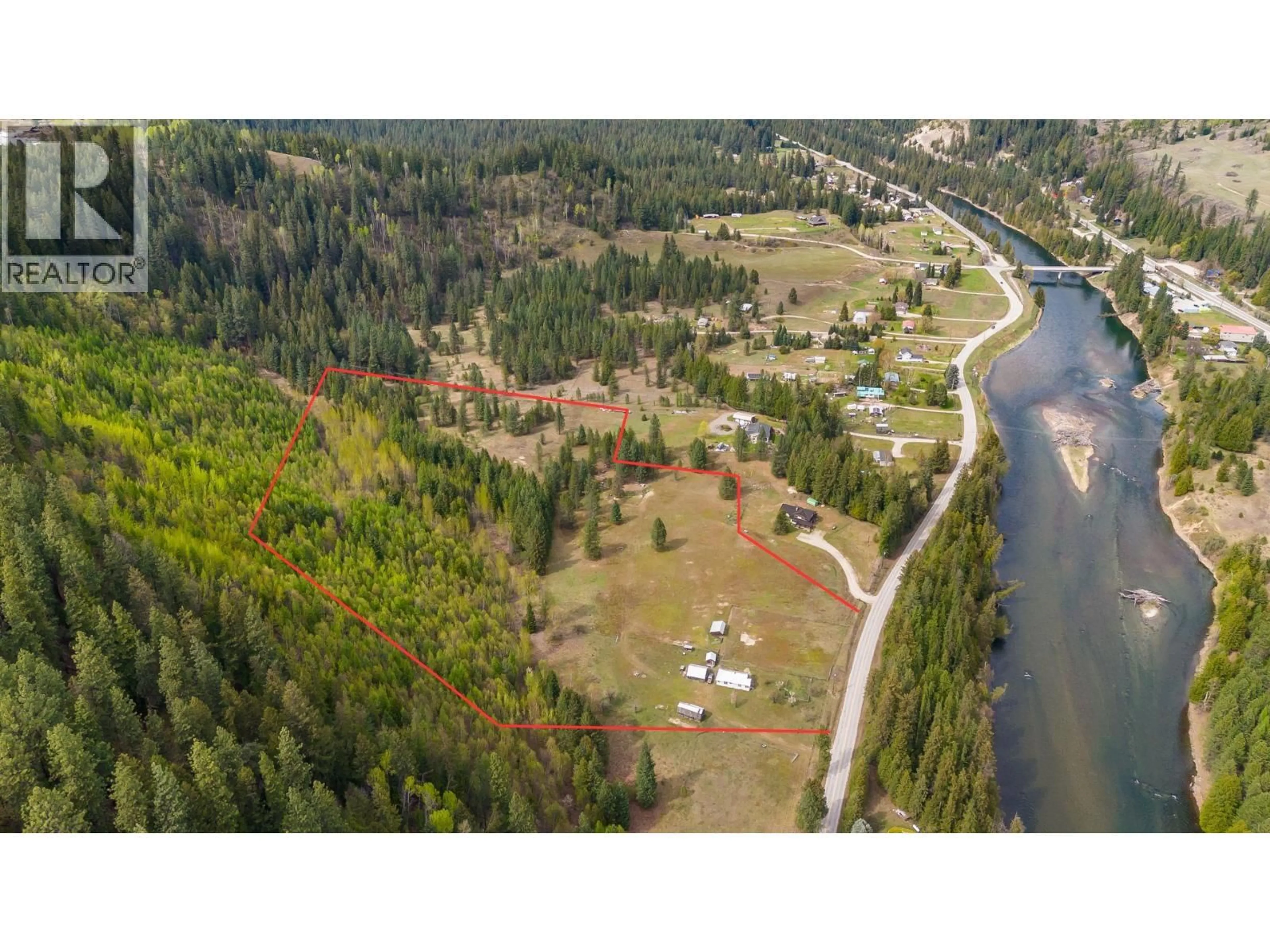 A pic from outside/outdoor area/front of a property/back of a property/a pic from drone, water/lake/river/ocean view for 3781 PASS CREEK ROAD, Crescent Valley British Columbia V0G1H1