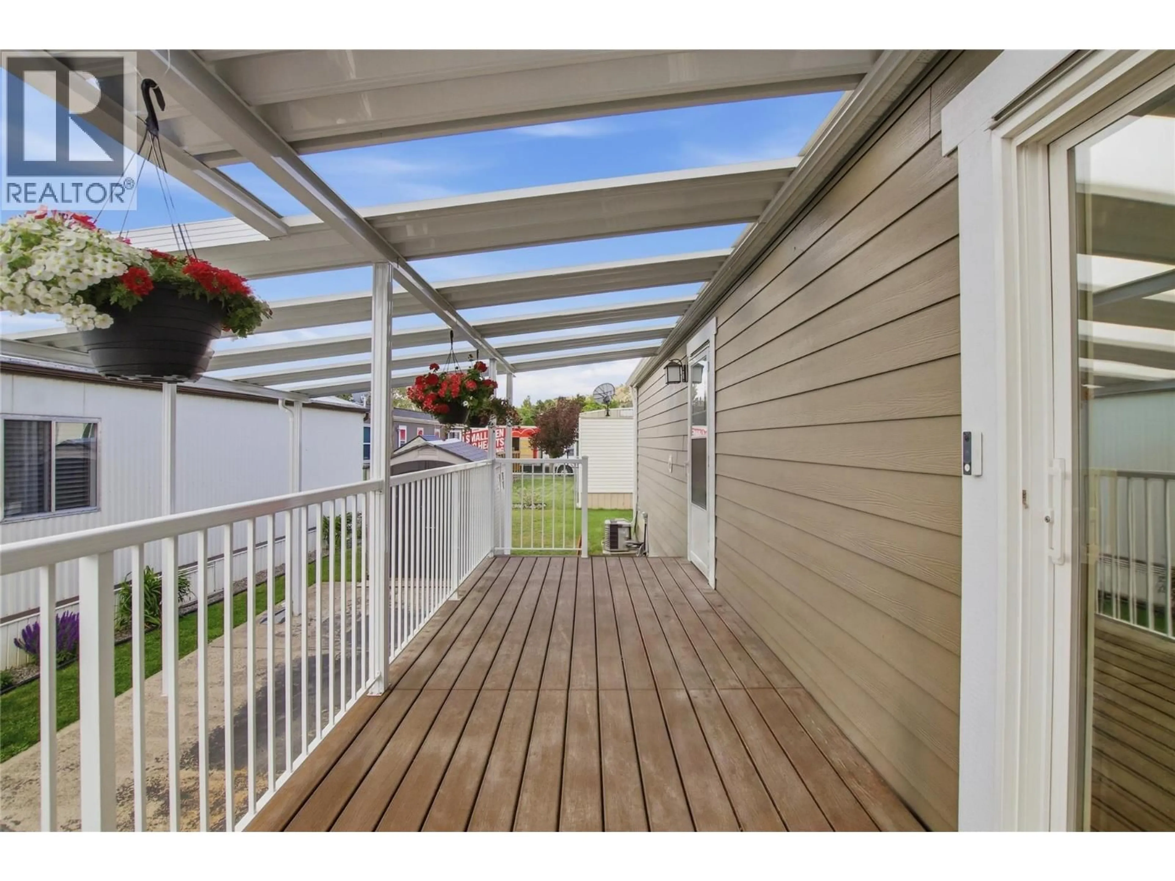 Patio, street for 66 - 2400 OAKDALE WAY, Kamloops British Columbia V2B6W7