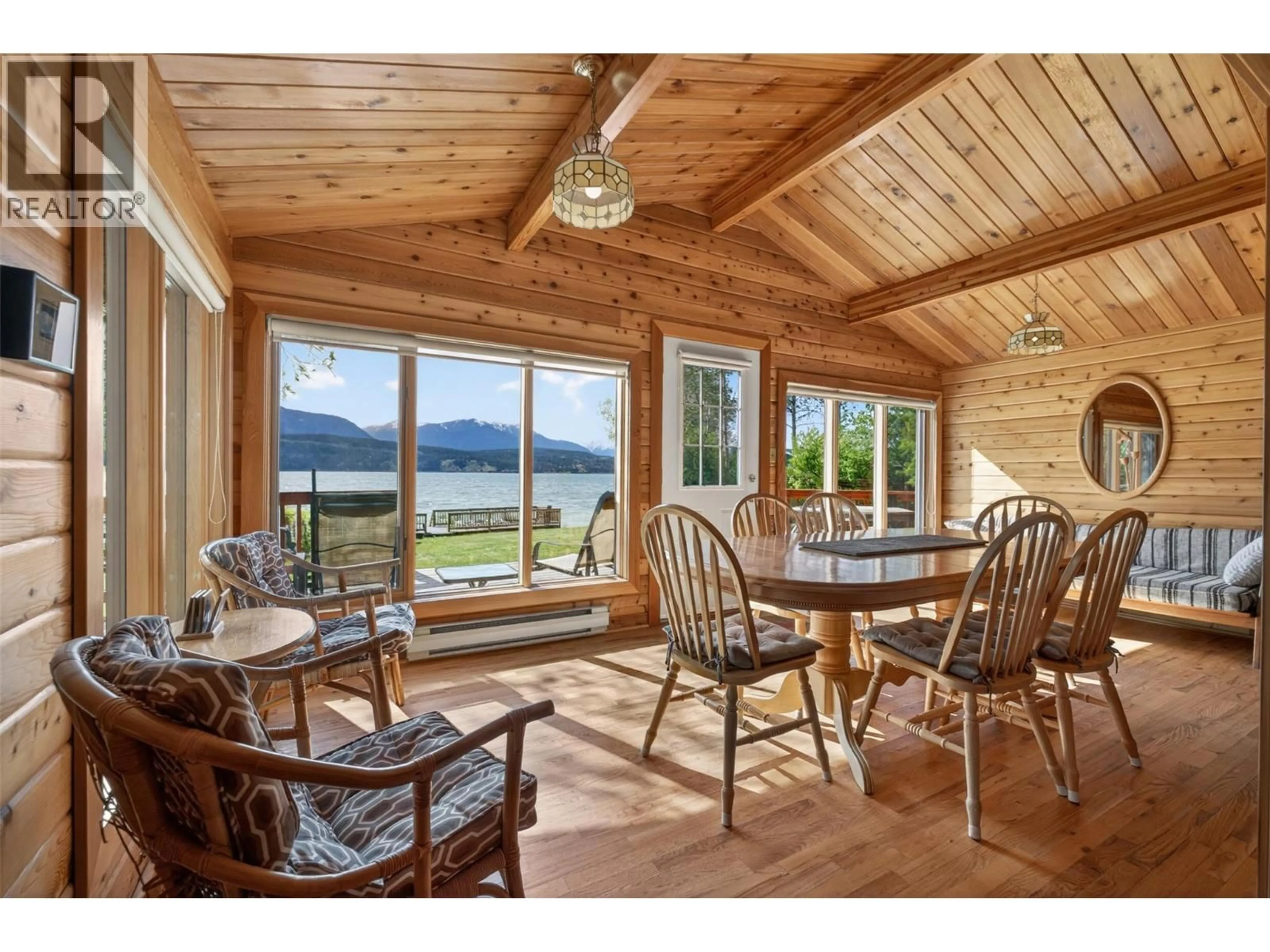 Dining room, wood/laminate floor for 1345 SAND ROAD, Windermere British Columbia V0B2L1