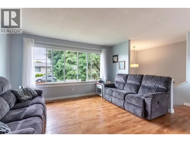 690 ALBERNI AVENUE, Kamloops 5