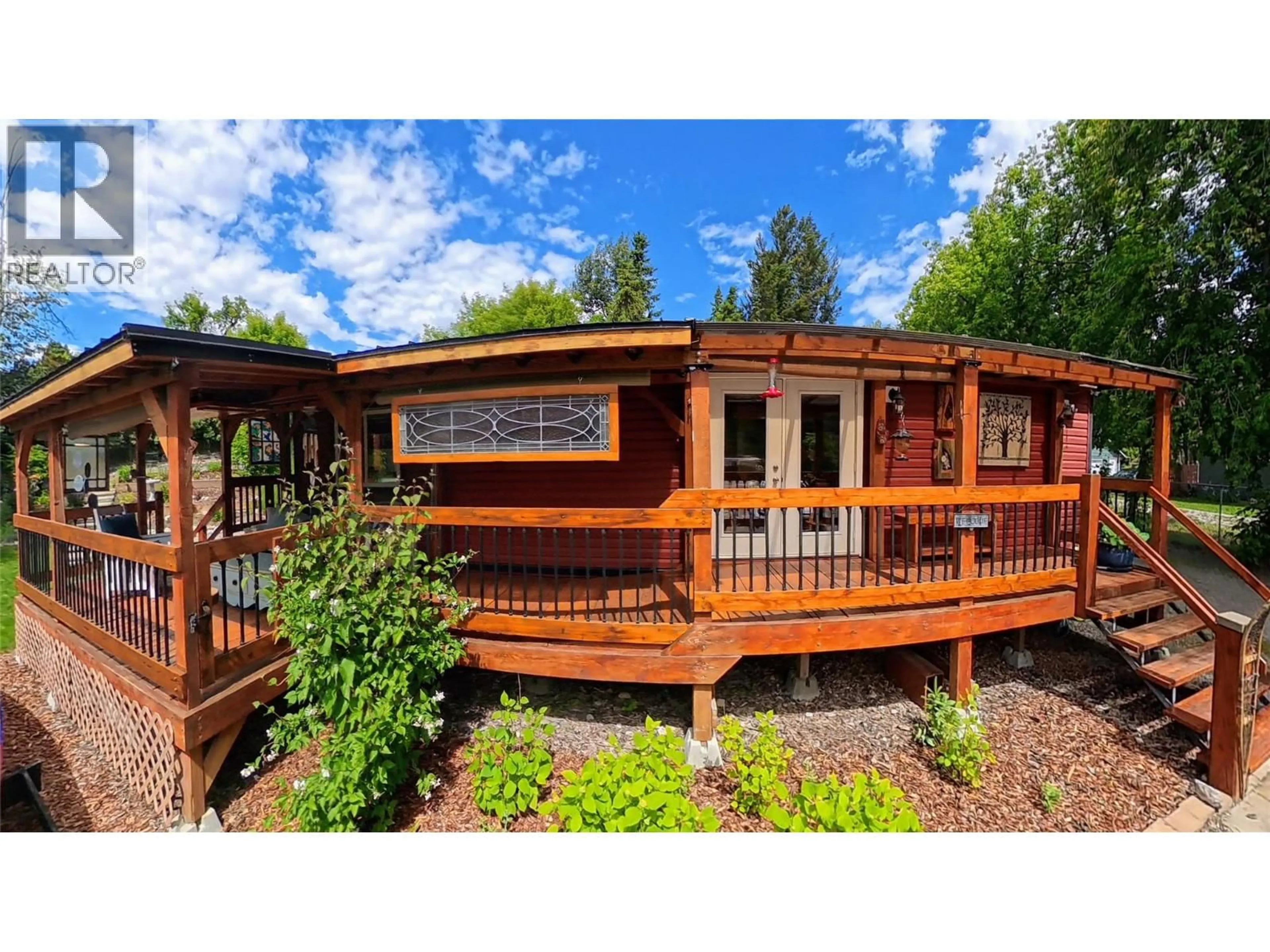 Home with vinyl exterior material, building for 1768 VICTORIA AVENUE, Windermere British Columbia V0B2L2