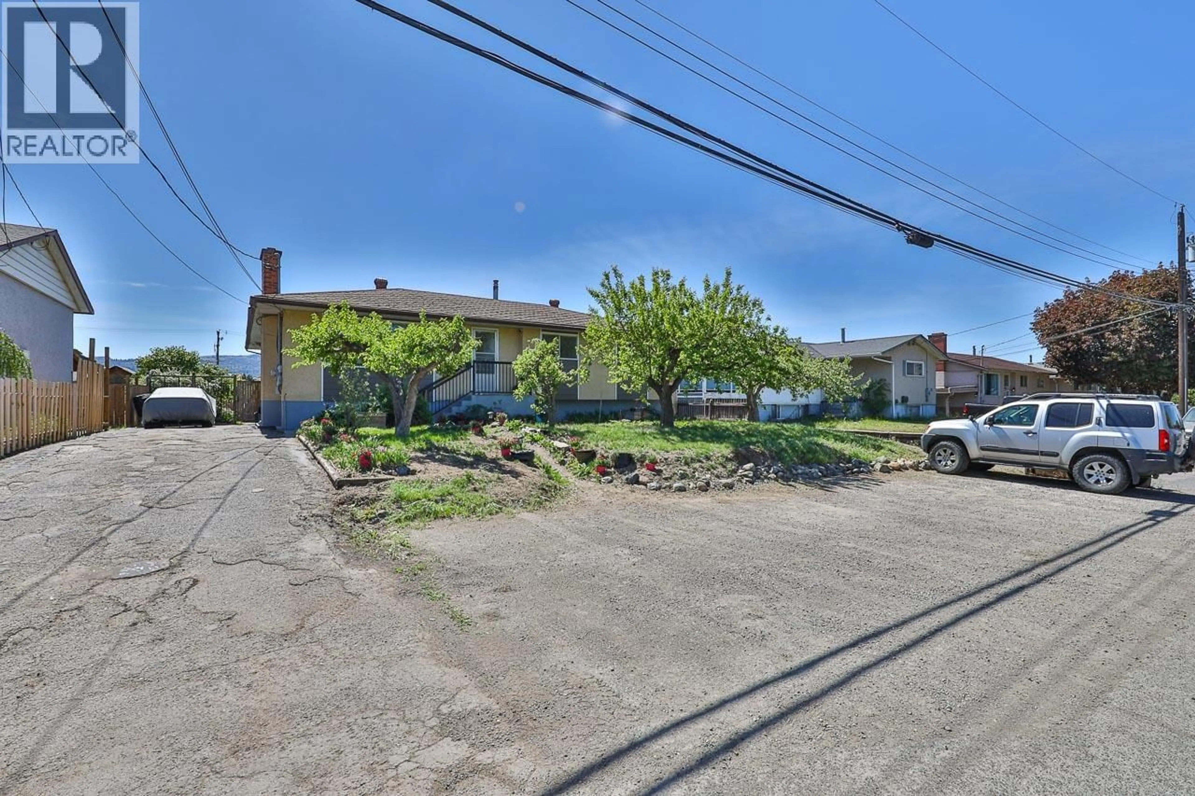 Patio, street for 833 SUDBURY AVENUE, Kamloops British Columbia V2B1Z8
