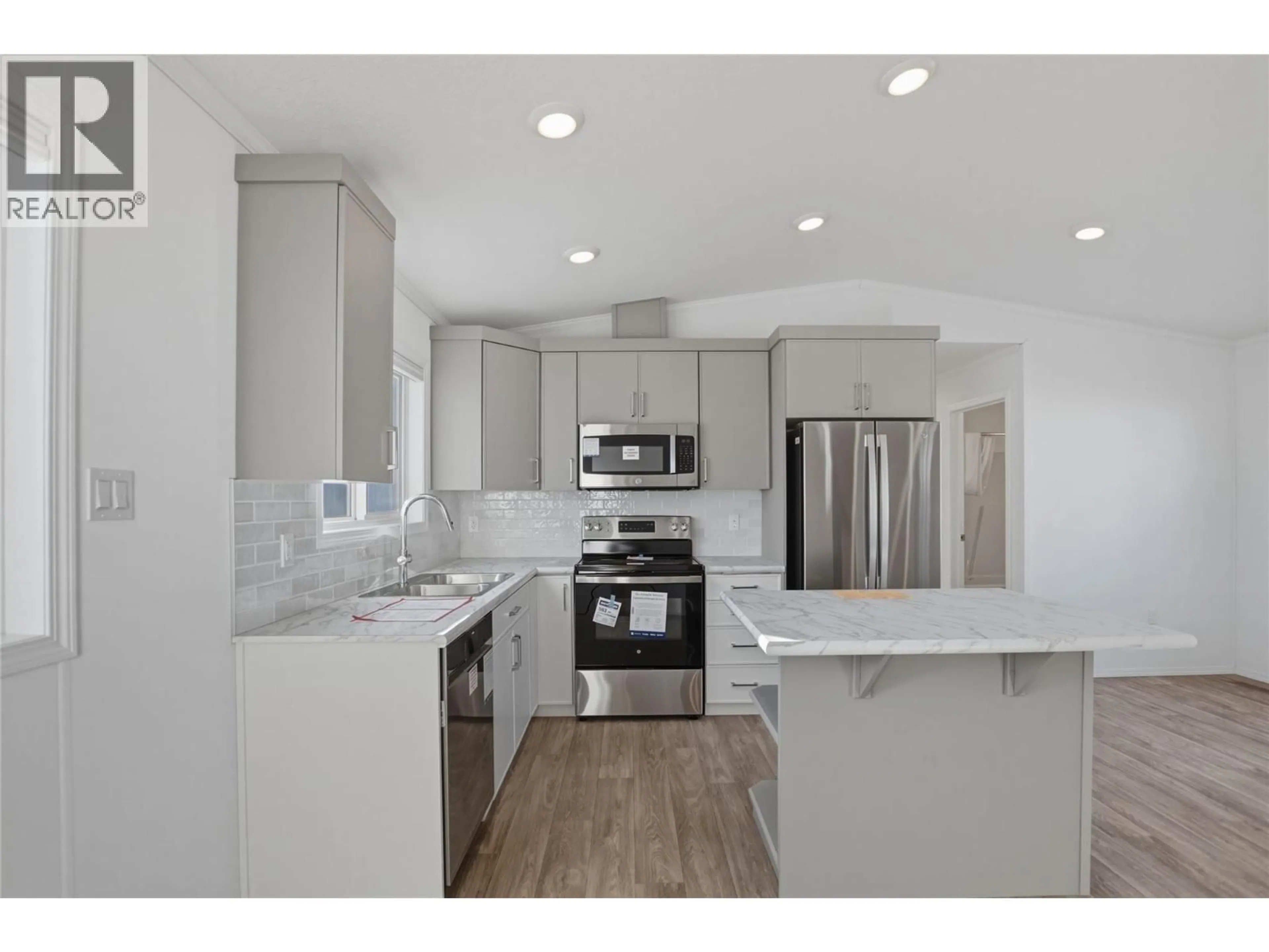 Open concept kitchen, unknown for 69 - 1375 ORD ROAD, Kamloops British Columbia V2B7V3