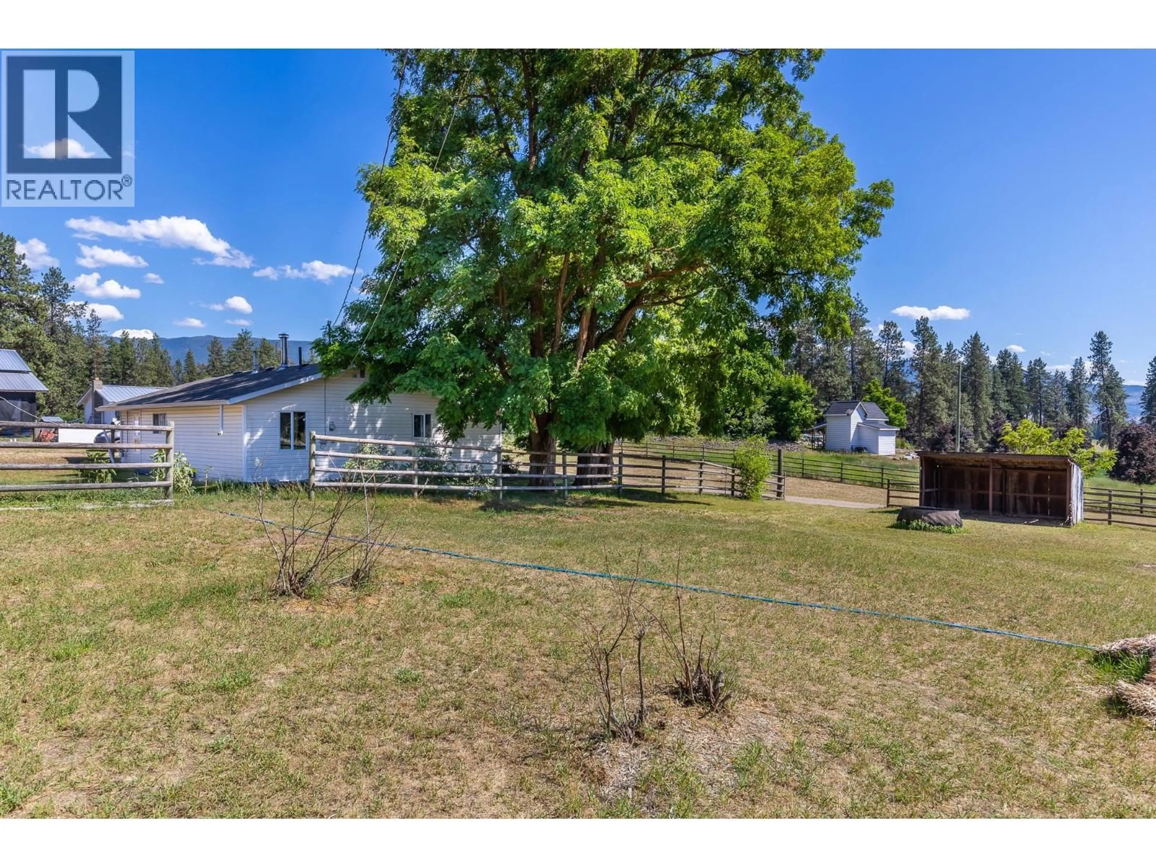 A pic from outside/outdoor area/front of a property/back of a property/a pic from drone, unknown for 4420 SCHUBERT ROAD, Spallumcheen British Columbia V0E1B4
