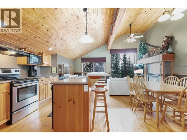 D - 4825 SNOW PINES ROAD, Big White 2