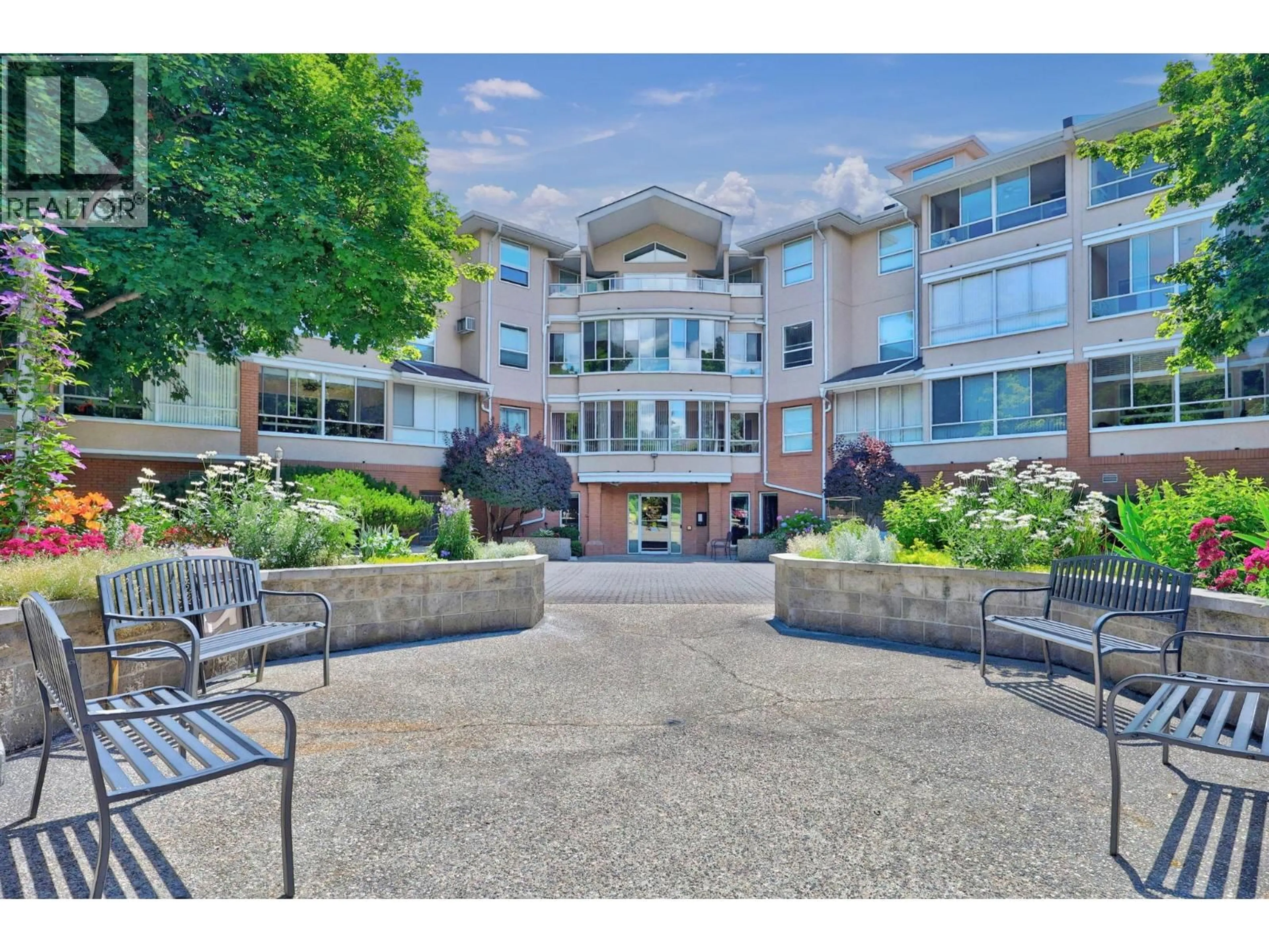 Patio, unknown for 101 - 933 HARVEY AVENUE, Kelowna British Columbia V2A9S1
