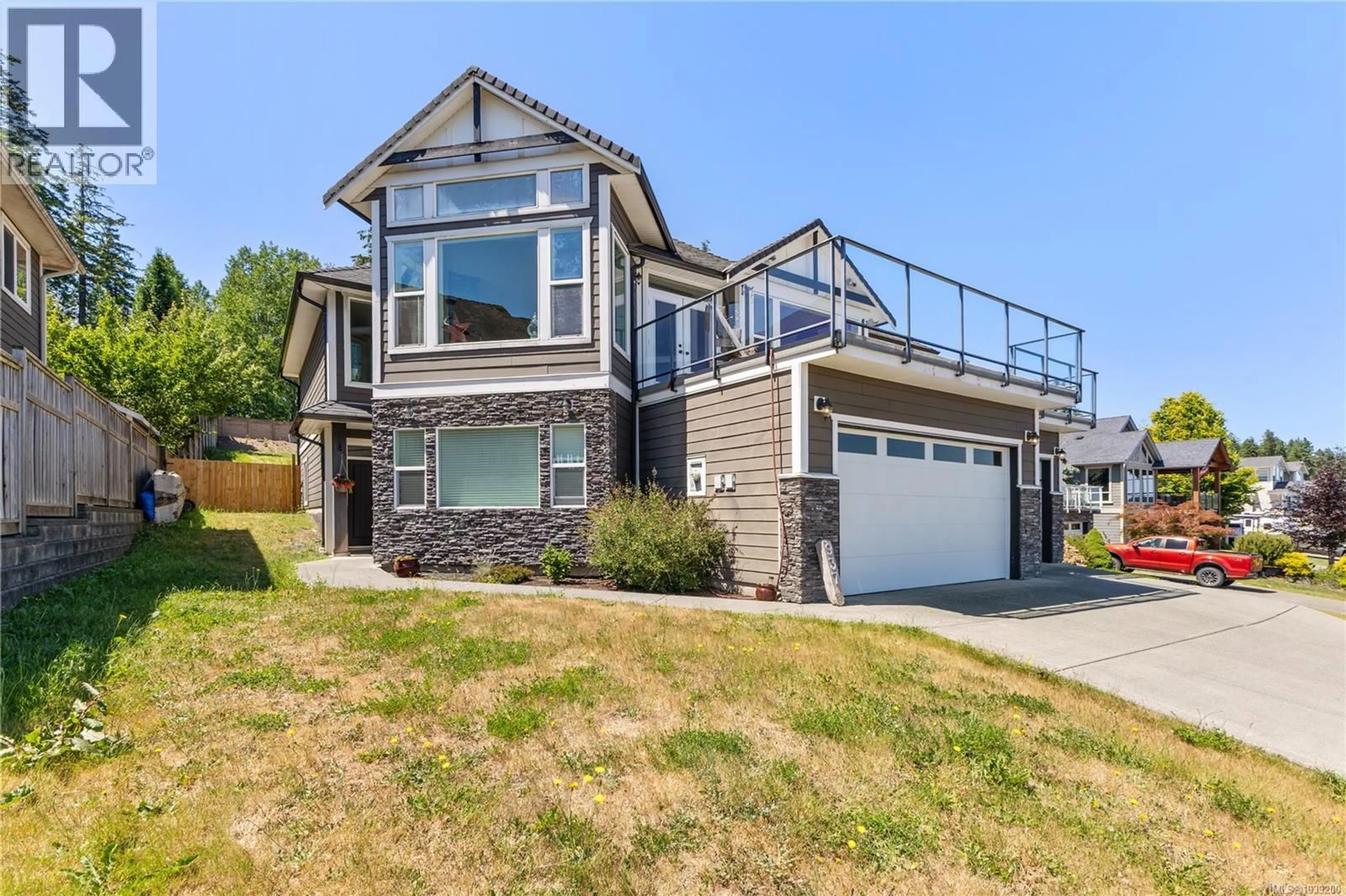 Home with vinyl exterior material, unknown for 937 TIMBERLINE DRIVE, Campbell River British Columbia V9H0A8