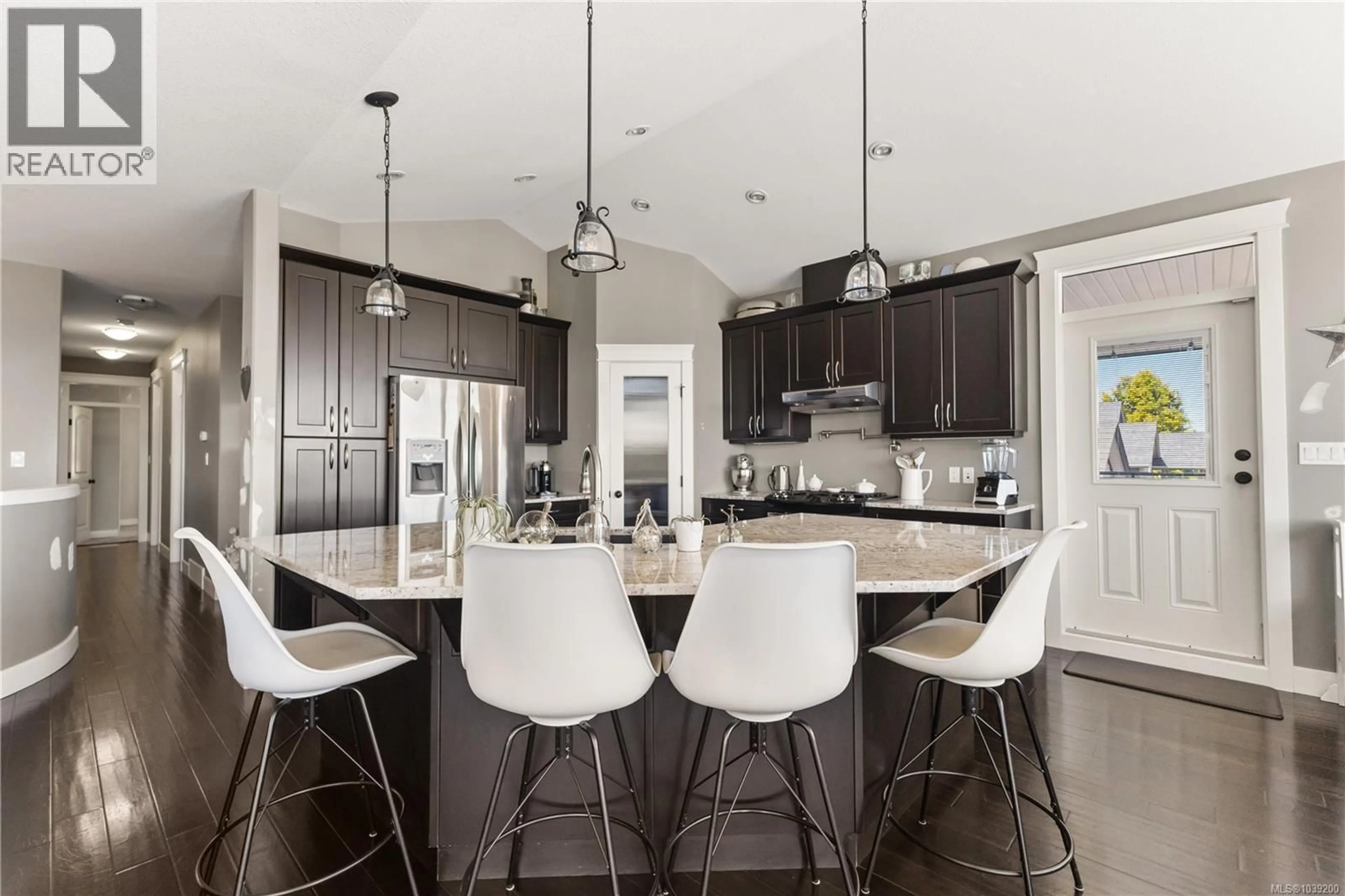 Open concept kitchen, ceramic/tile floor for 937 TIMBERLINE DRIVE, Campbell River British Columbia V9H0A8