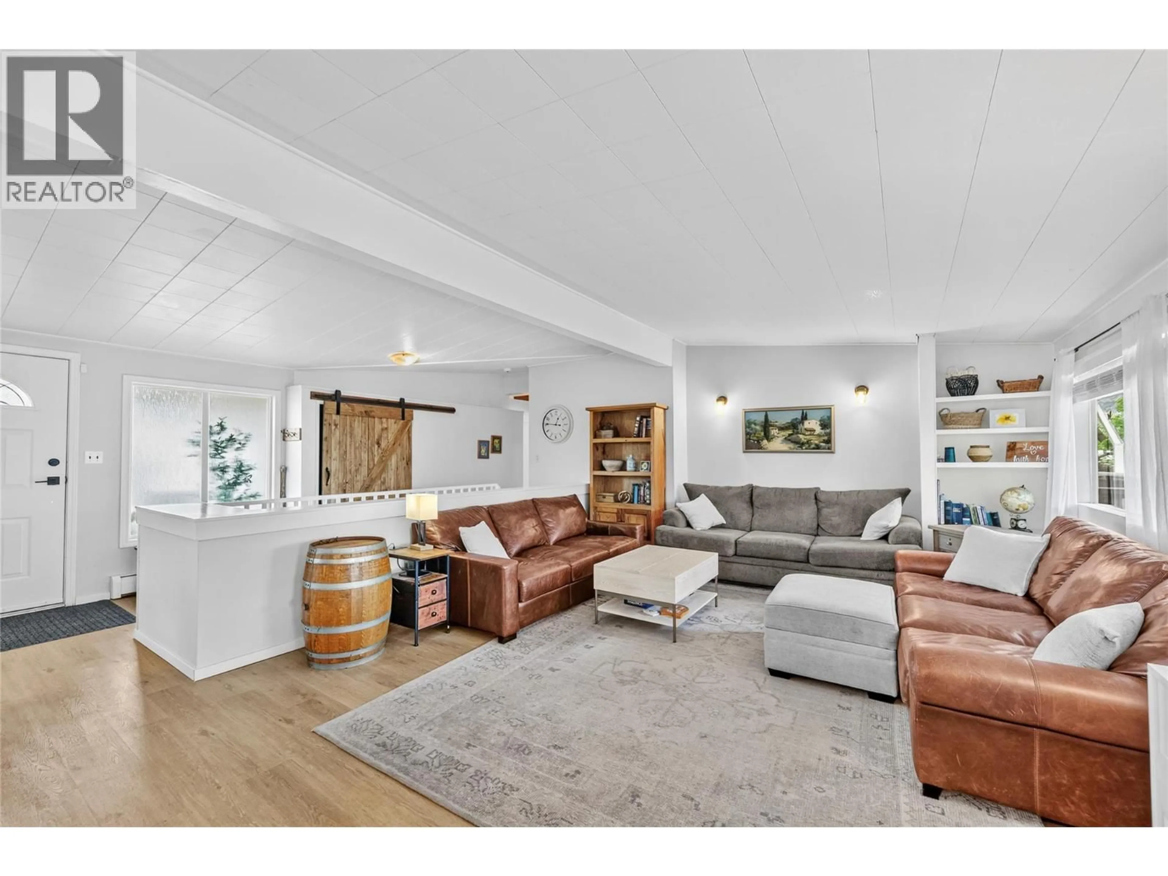 Living room with furniture, unknown for 2388 COLDWATER AVENUE, Merritt British Columbia V1K1B8