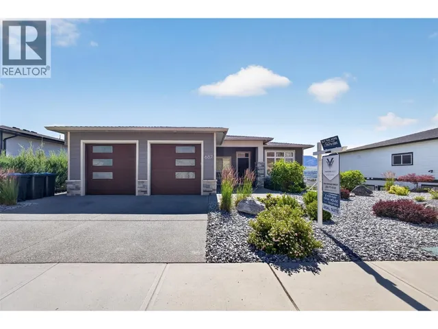 687 ACADIA STREET, Kelowna 2