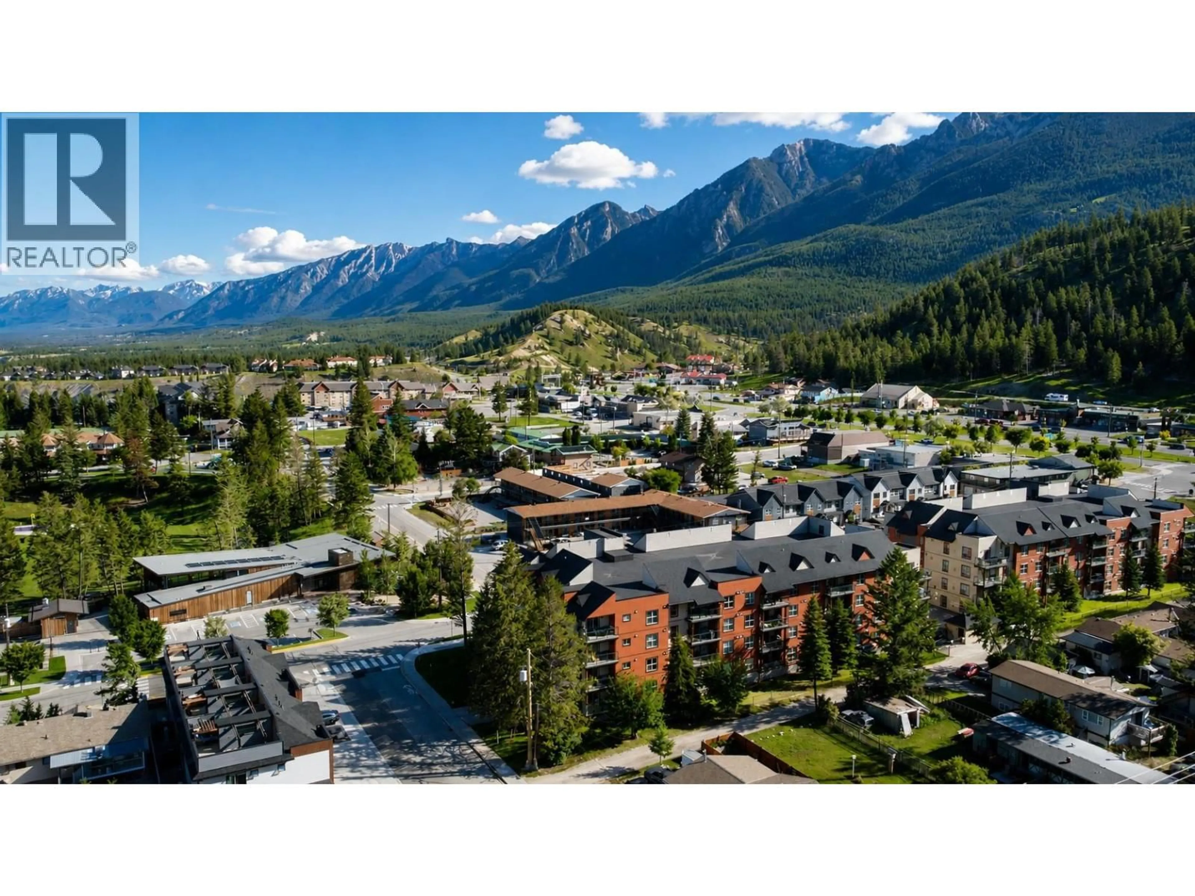 A pic from outside/outdoor area/front of a property/back of a property/a pic from drone, mountain view for 2208 - 4874 STANLEY STREET, Radium Hot Springs British Columbia V0A1M0