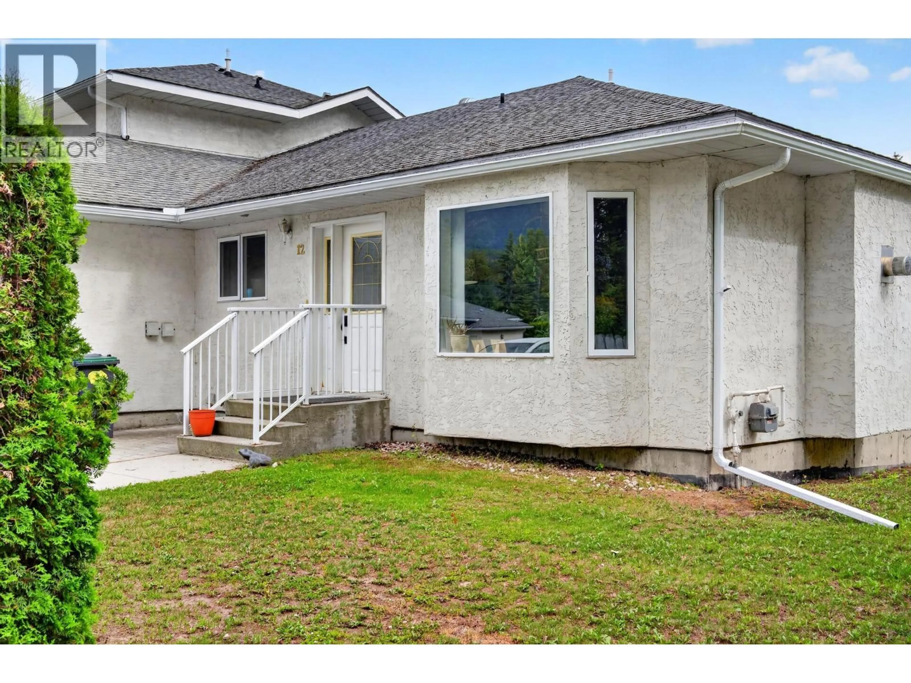 Home with vinyl exterior material, street for 12 - 411 5TH AVENUE SOUTH, Golden British Columbia V0A1H0
