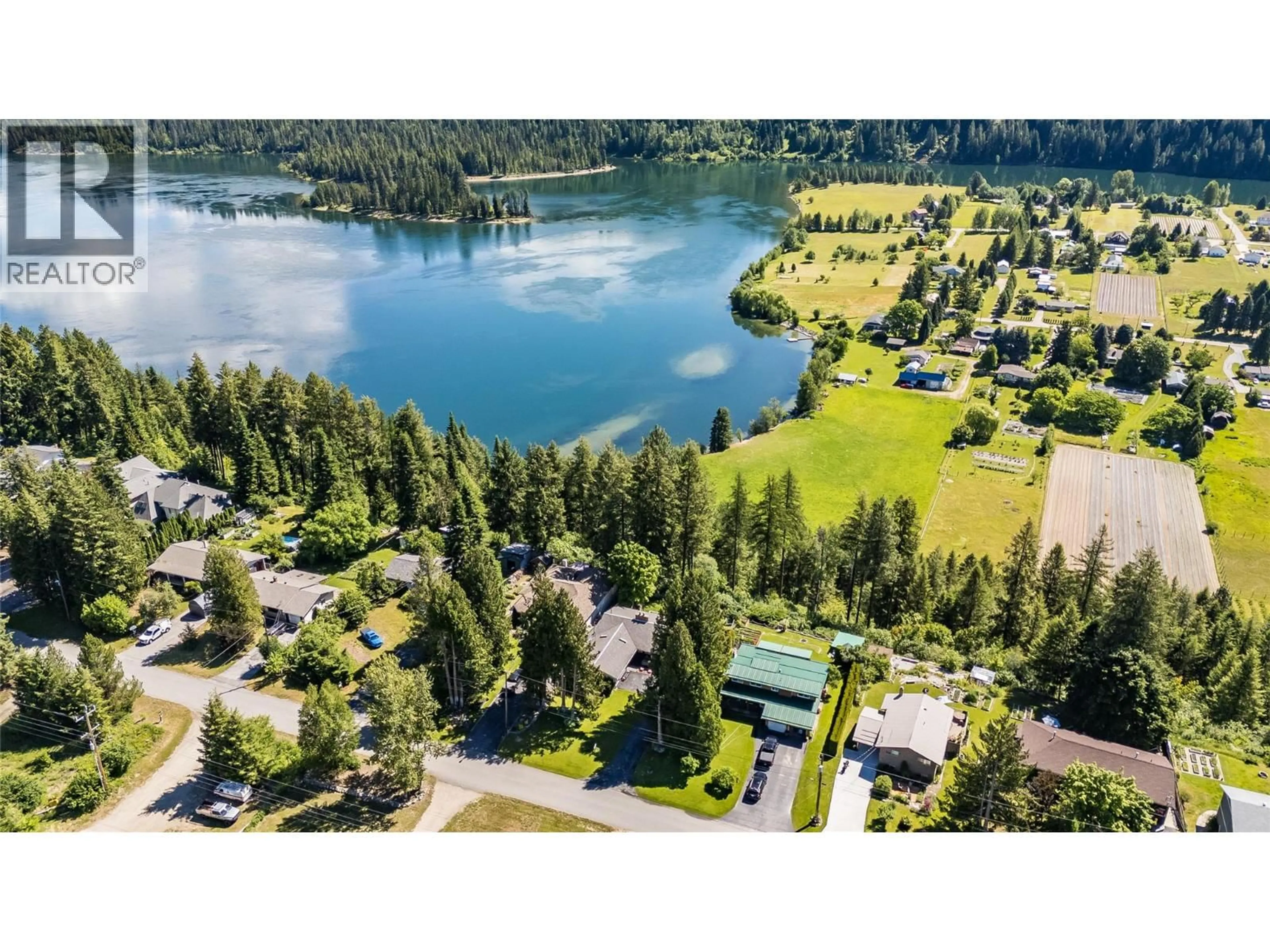 A pic from outside/outdoor area/front of a property/back of a property/a pic from drone, water/lake/river/ocean view for 2720 JACKS CRESCENT, South Slocan British Columbia V0G2G1
