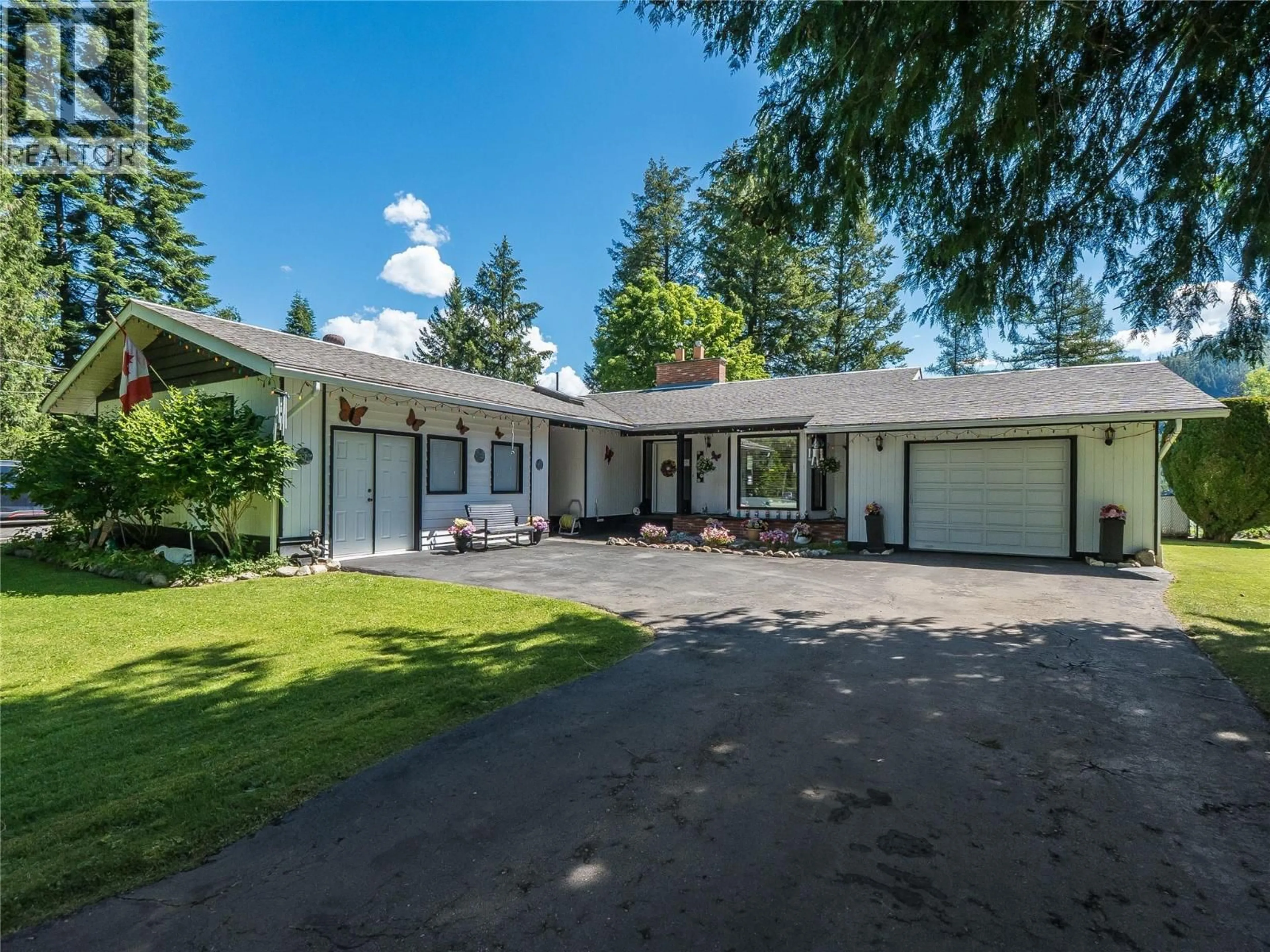 A pic from outside/outdoor area/front of a property/back of a property/a pic from drone, street for 2720 JACKS CRESCENT, South Slocan British Columbia V0G2G1