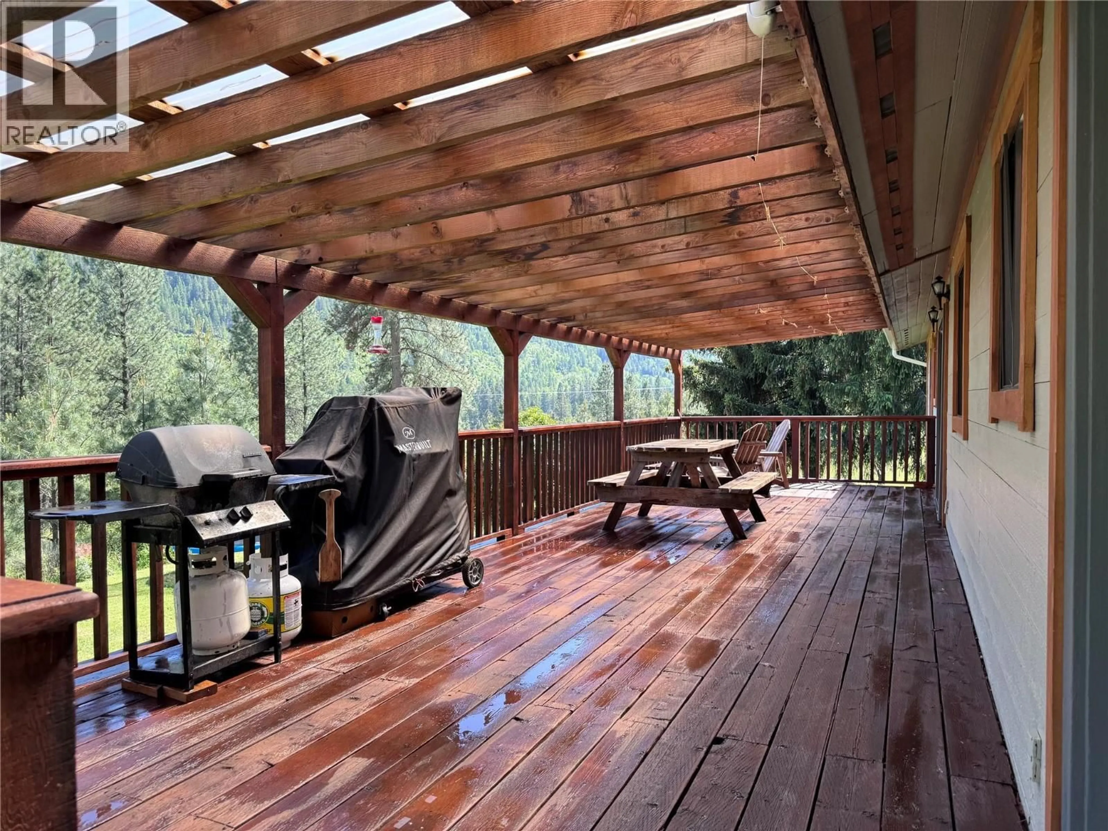Patio, unknown for 725 3 HIGHWAY, Cascade British Columbia V0H1E0