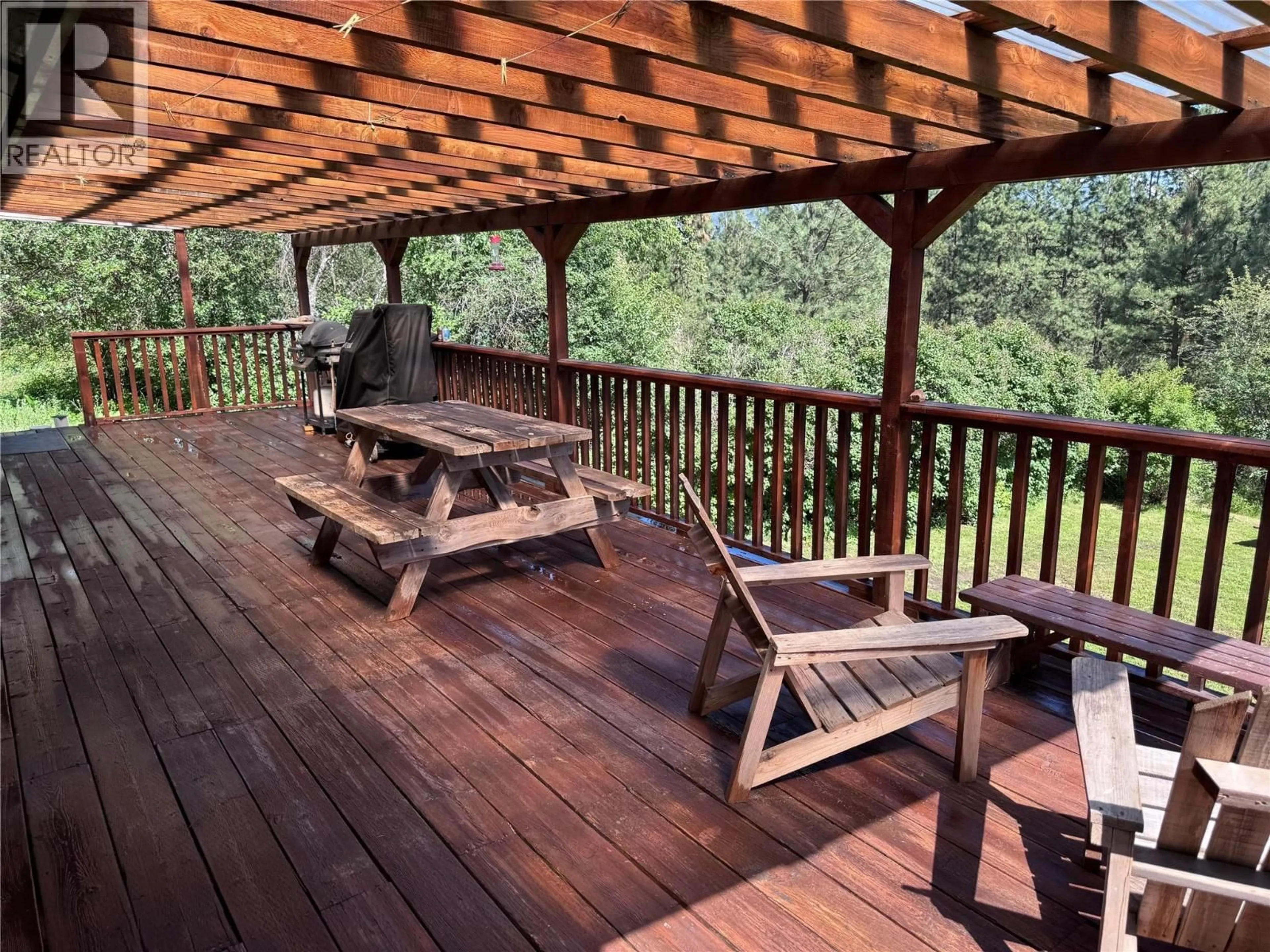 Patio, unknown for 725 3 HIGHWAY, Cascade British Columbia V0H1E0