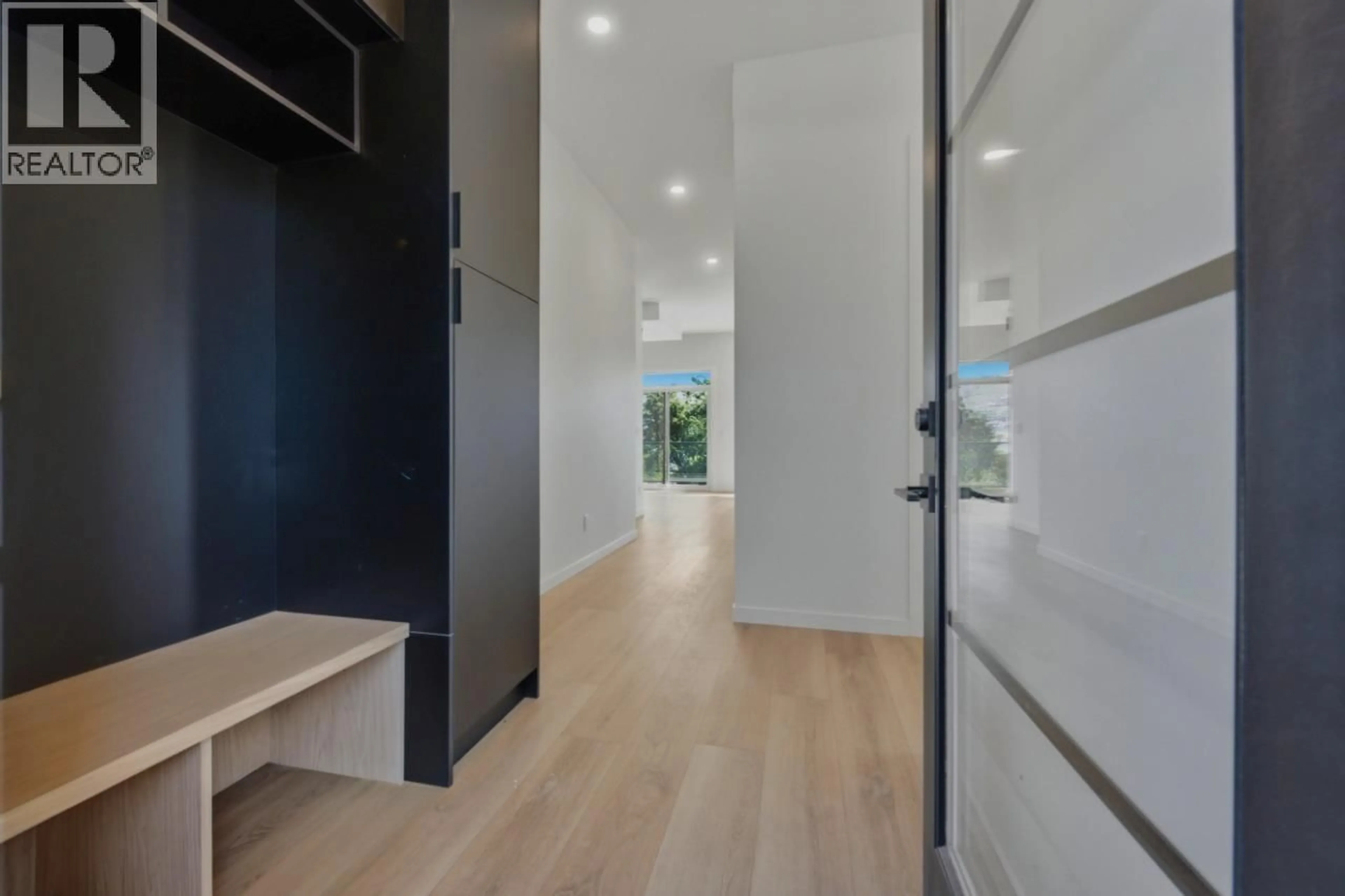 Indoor entryway for 29 - 7599 KLINGER ROAD, Okanagan Landing British Columbia V1H0B2