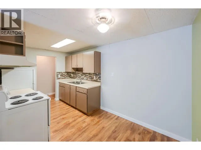 211 - 1410 PENTICTON AVENUE, Penticton 4