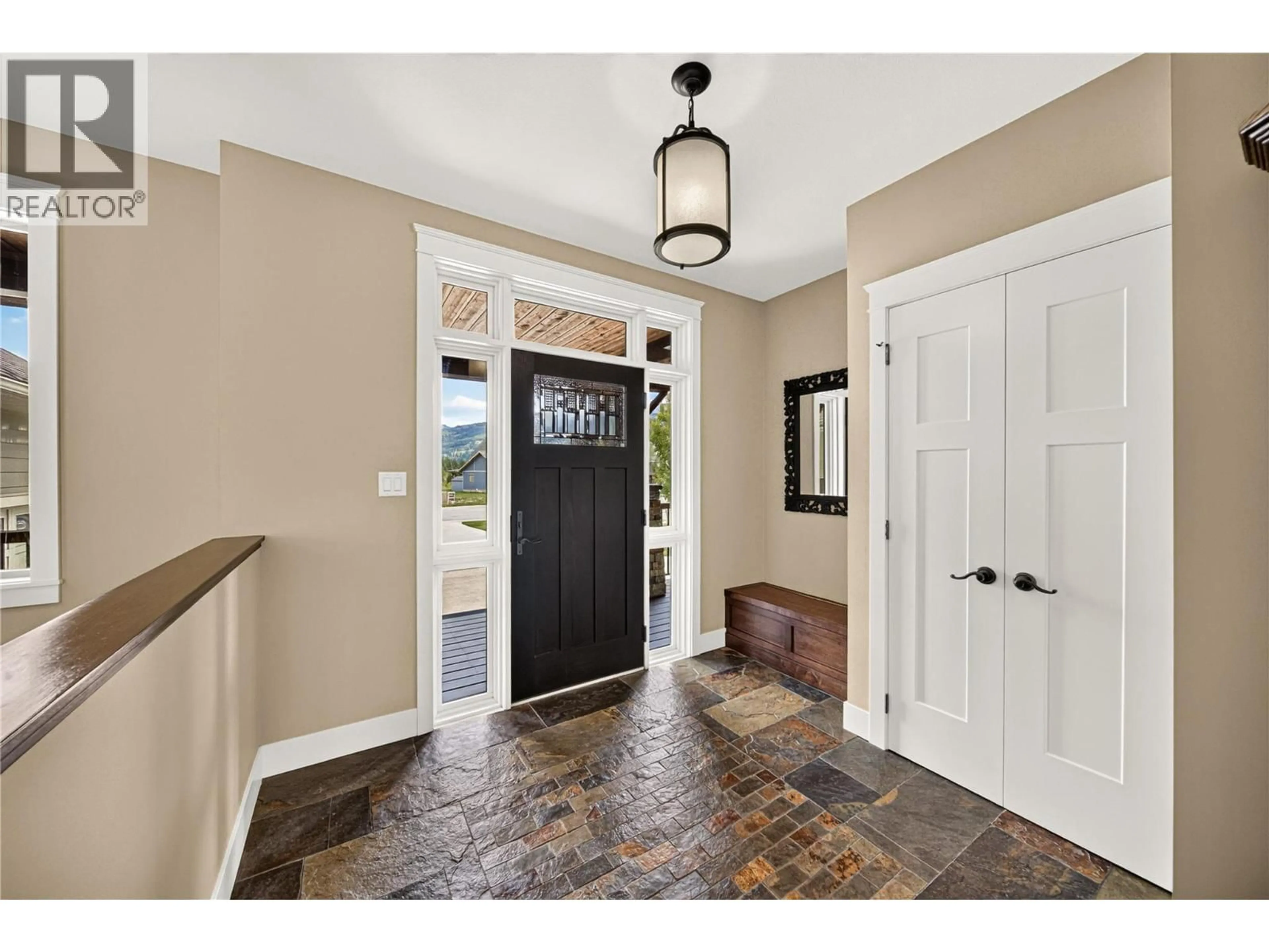 Indoor entryway for 2104 WHISKEY JACK DRIVE, Sparwood British Columbia V0B2G2