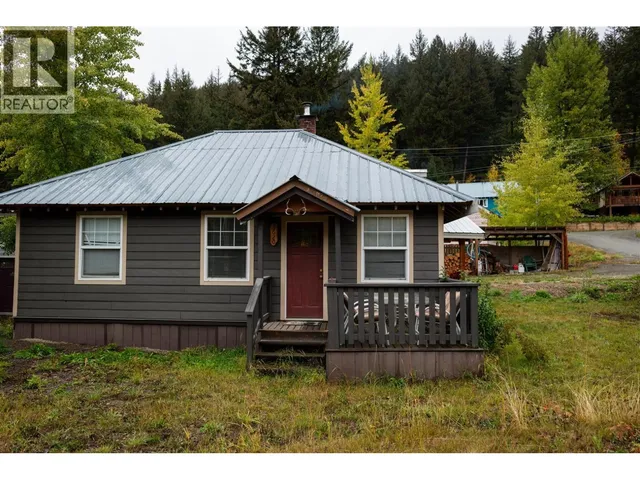 3620 PIONEER ROAD, Bralorne 2