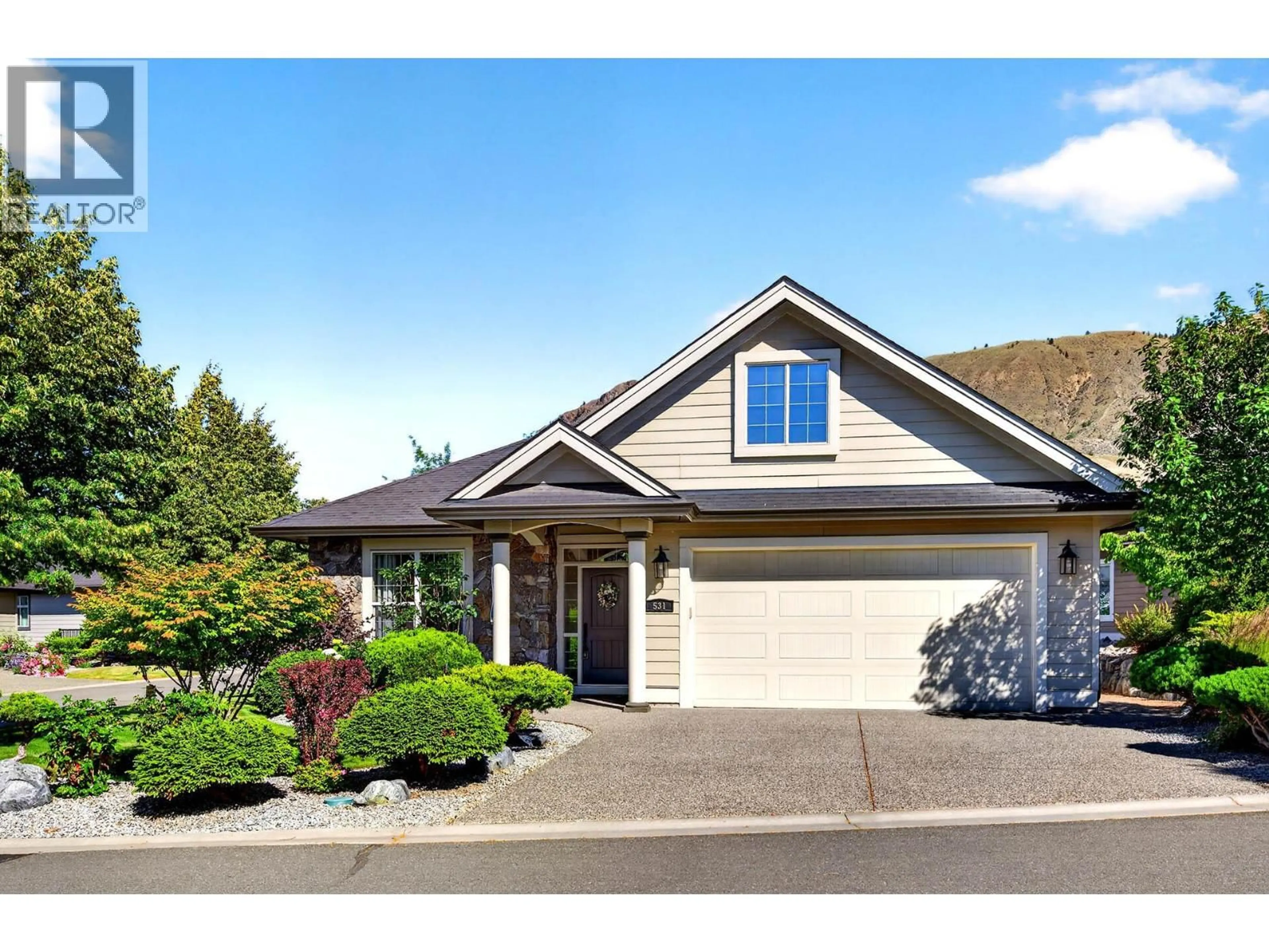 Home with vinyl exterior material, street for 531 STONERIDGE CRESCENT, Kamloops British Columbia V2H0A7