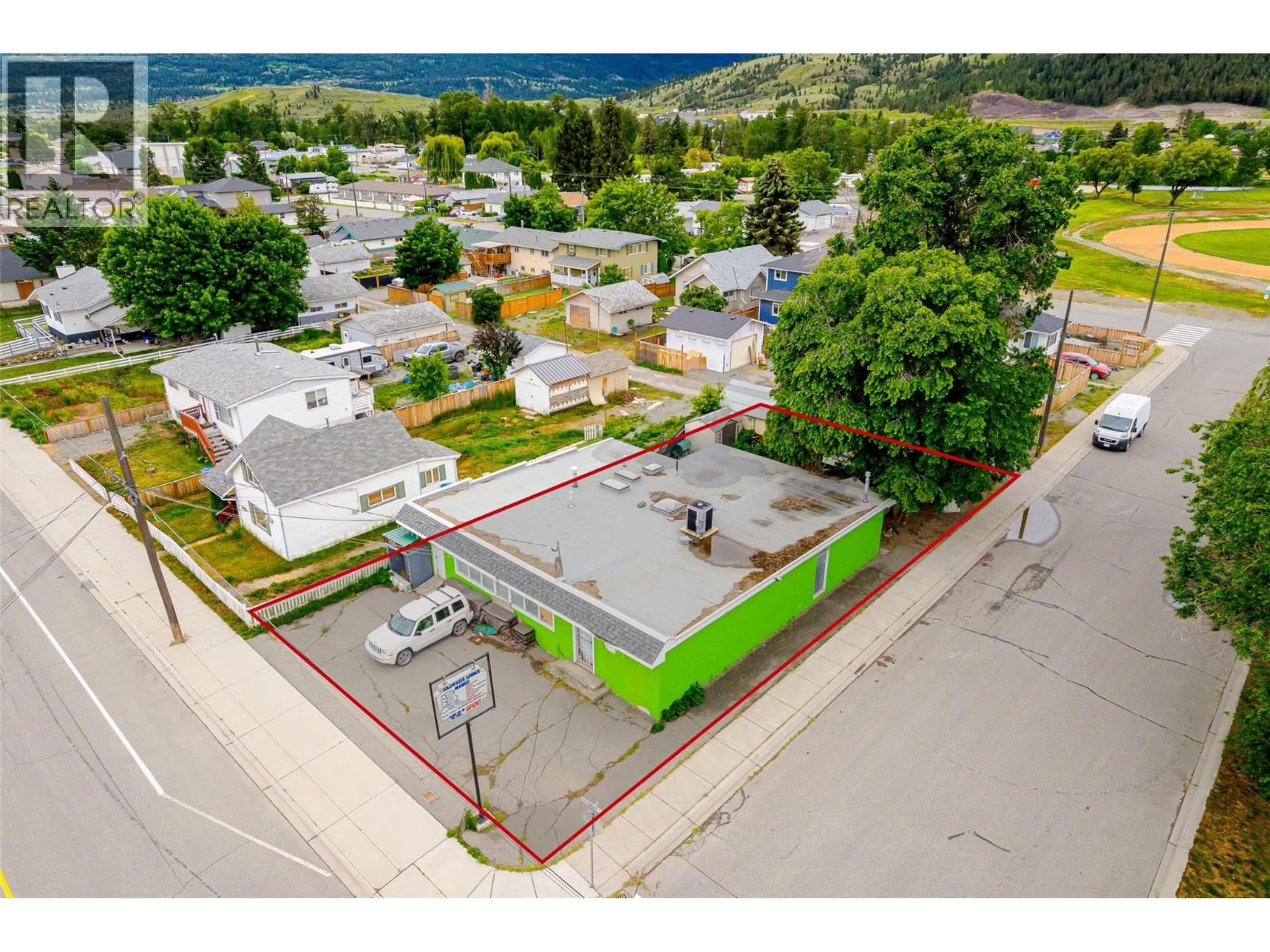 A pic from outside/outdoor area/front of a property/back of a property/a pic from drone, mountain view for 1502 COLDWATER AVENUE, Merritt British Columbia V1K1B2