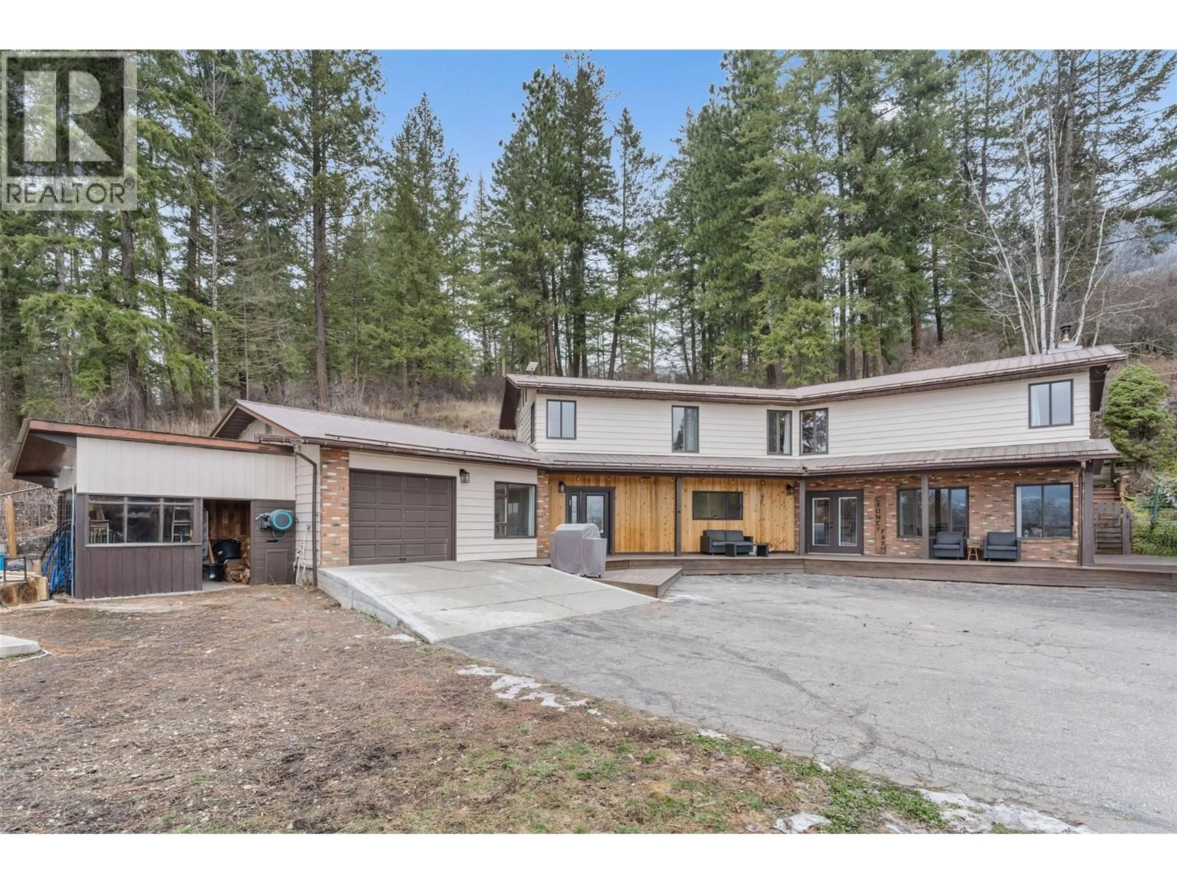 A pic from outside/outdoor area/front of a property/back of a property/a pic from drone, unknown for 173 BRASH ALLEN ROAD, Enderby British Columbia V0E1V4