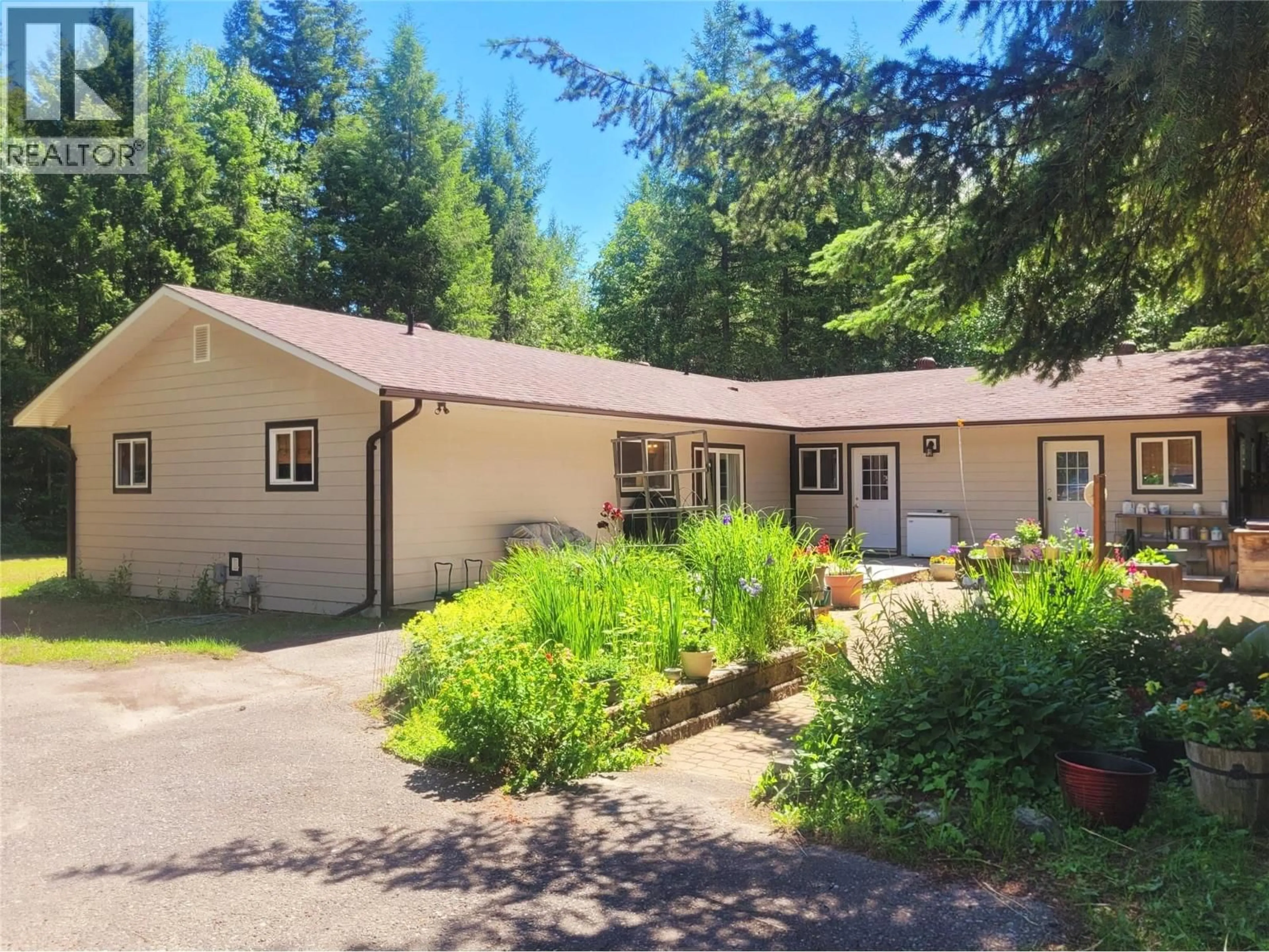 A pic from outside/outdoor area/front of a property/back of a property/a pic from drone, street for 342 SCHMIDT ROAD, Clearwater British Columbia V0E1N2
