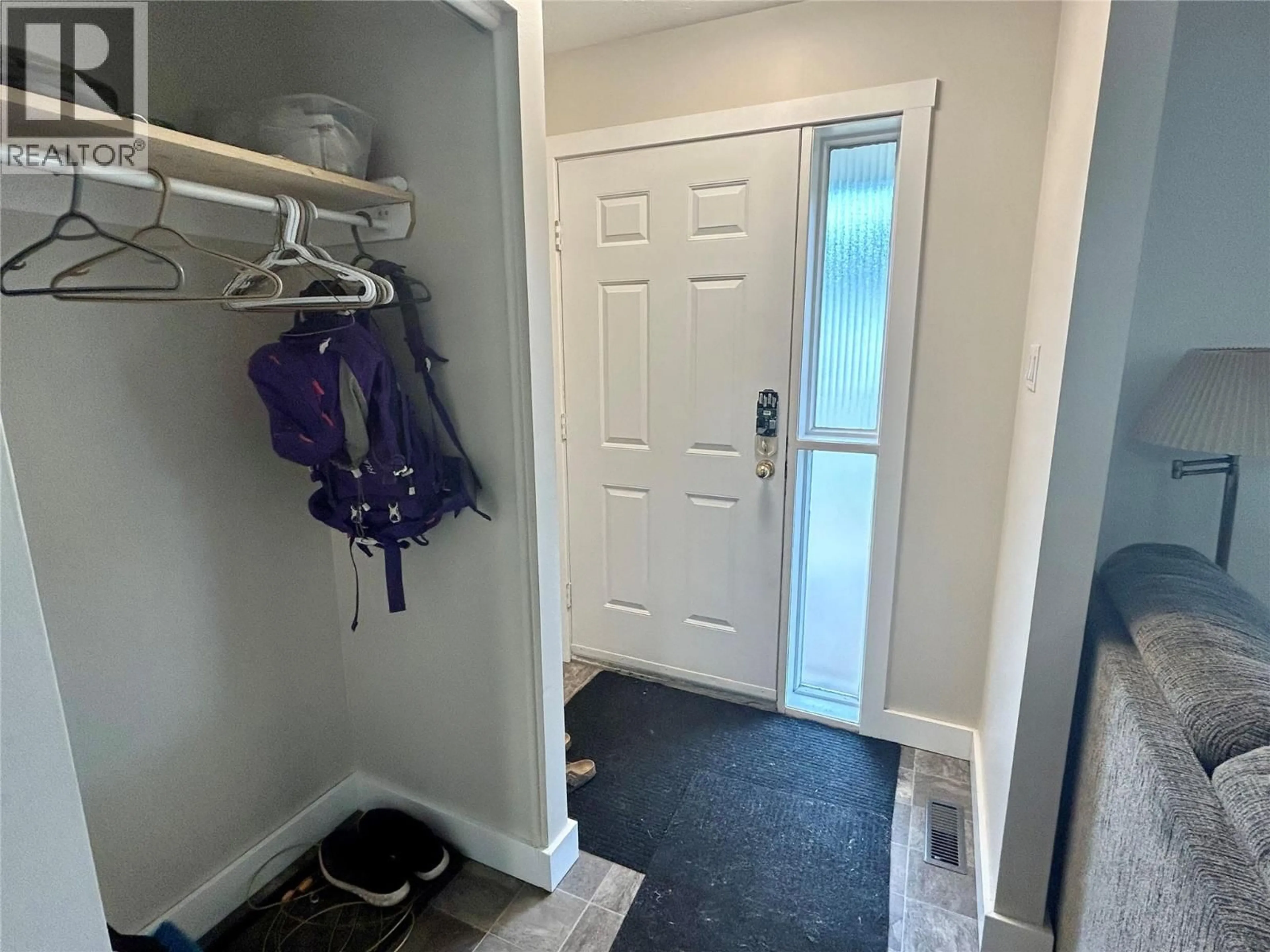 Indoor entryway for 139 WOLVERINE AVENUE, Tumbler Ridge British Columbia V0C2W0