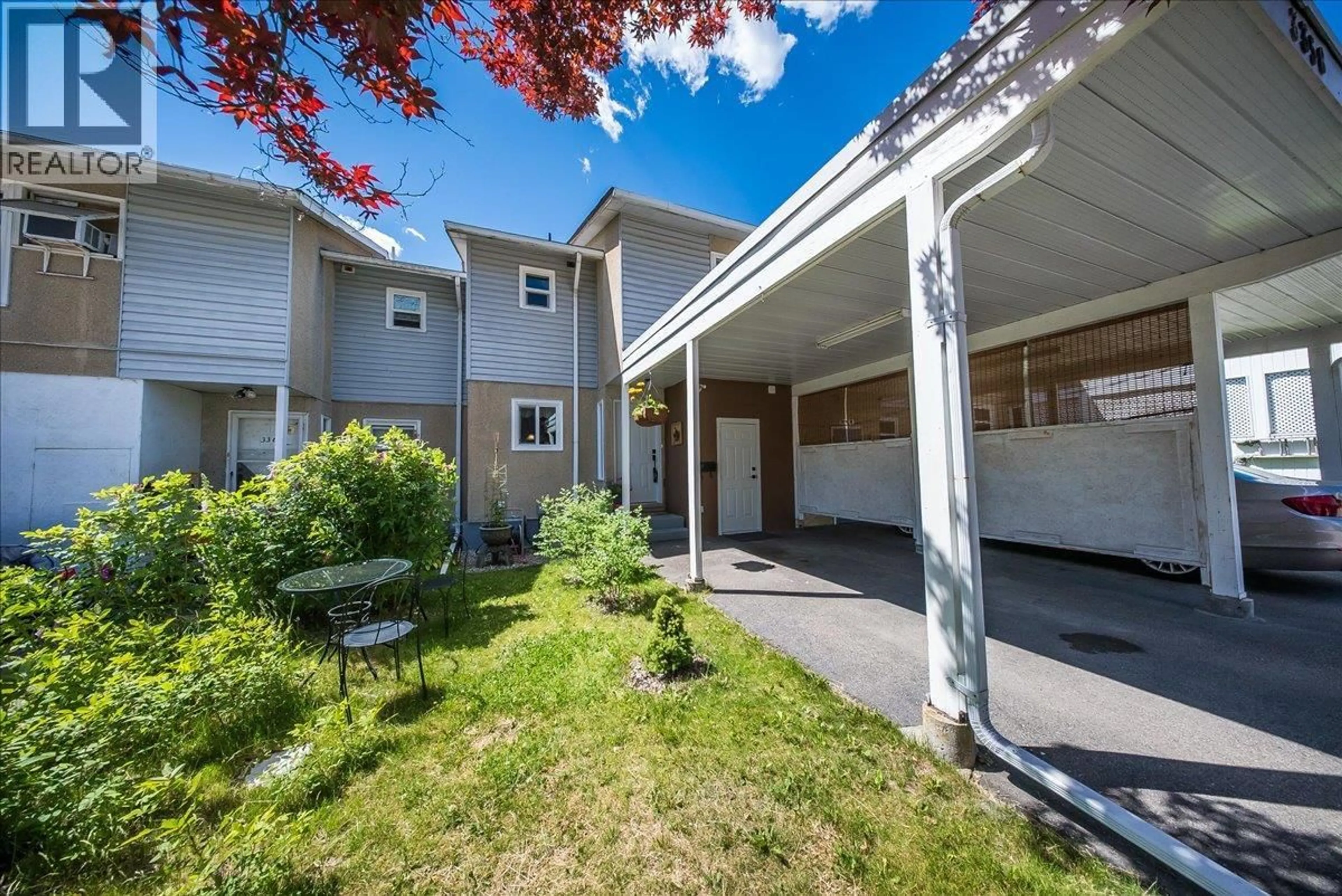 Patio, street for 3358 LAUREL CRESCENT, Trail British Columbia V1T4M5