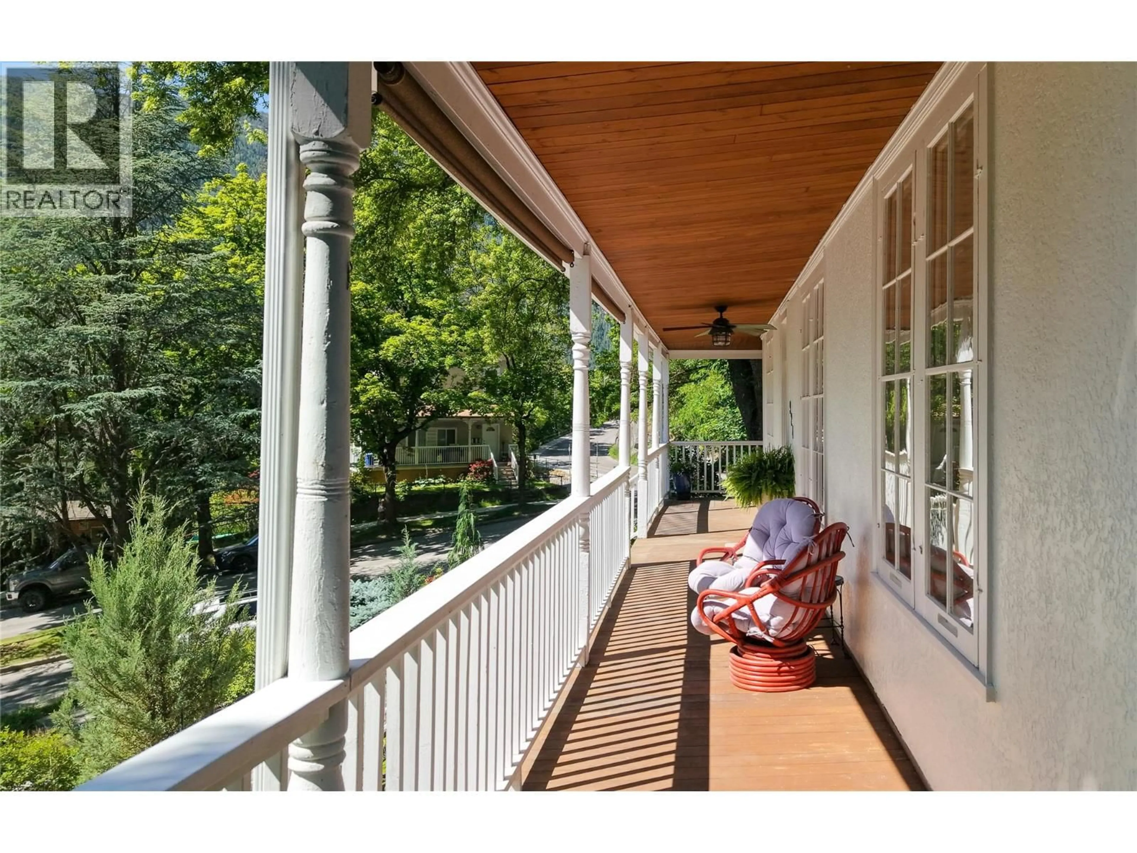 Patio, water/lake/river/ocean view for 924 VERNON STREET, Nelson British Columbia V1L4G6