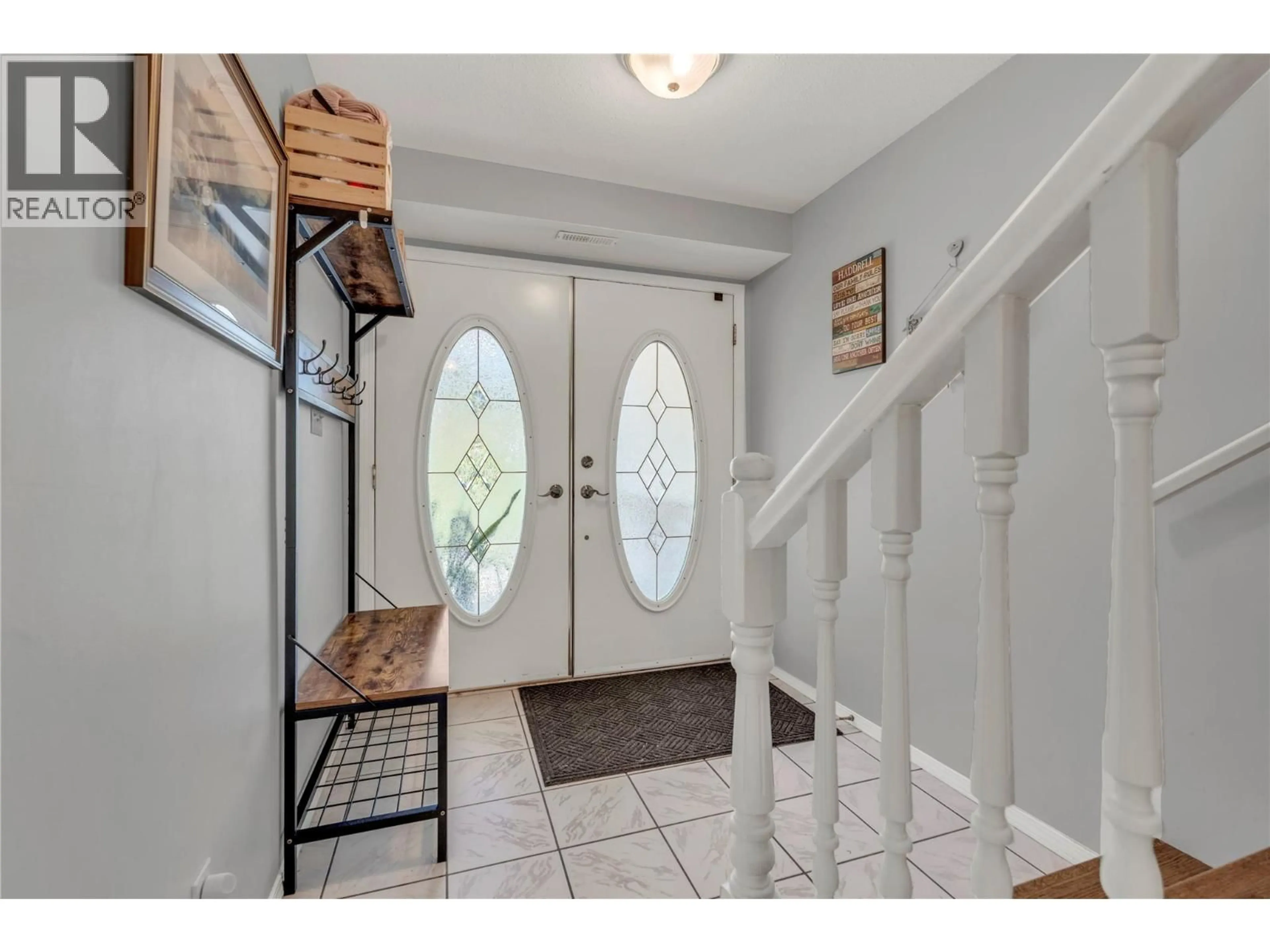 Indoor entryway for 11771 HARRIS ROAD, Summerland British Columbia V0H1Z7