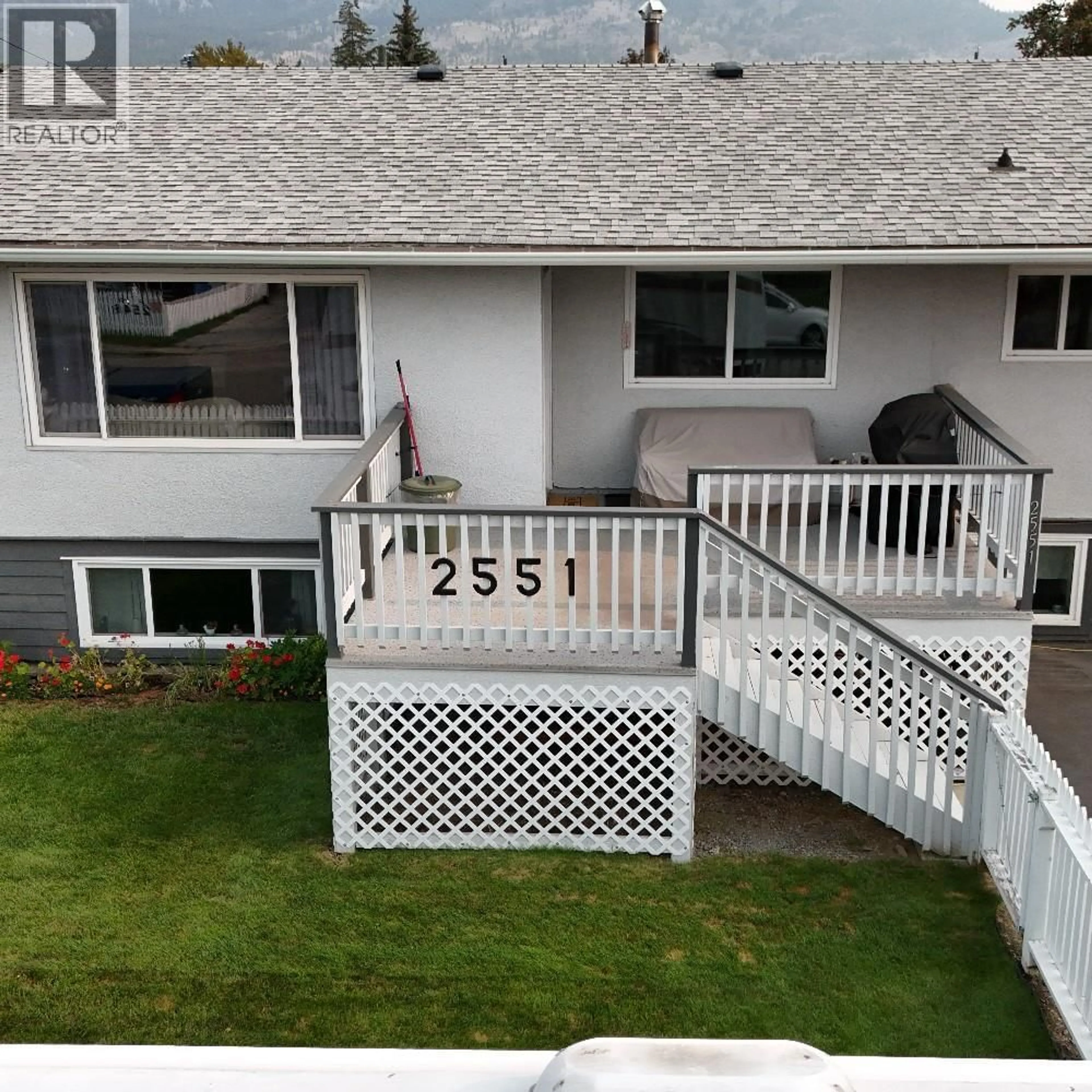 A pic from outside/outdoor area/front of a property/back of a property/a pic from drone, unknown for 2551 JACKSON AVENUE, Merritt British Columbia V1K1B1